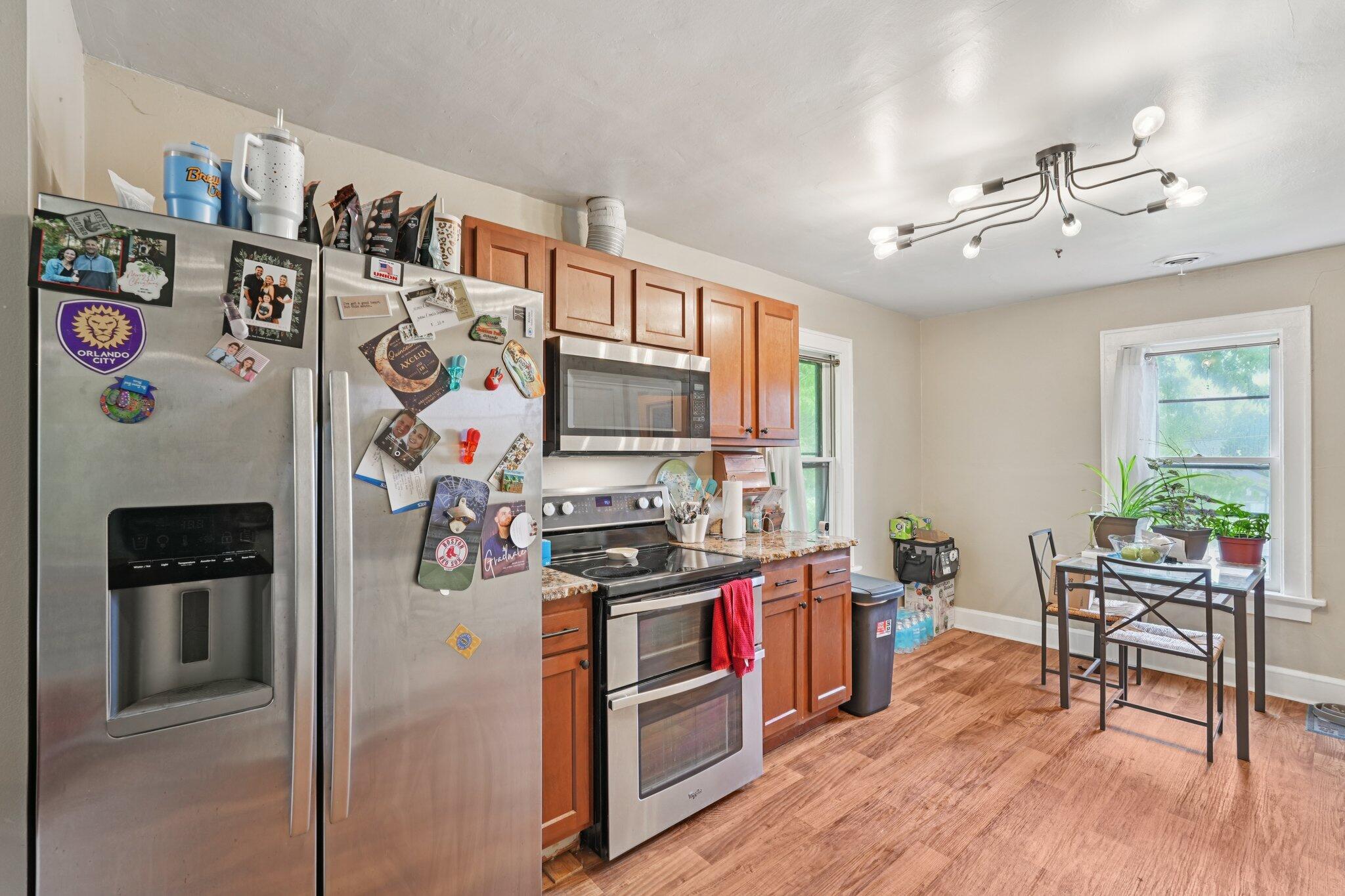 2427 S Wentworth Ave