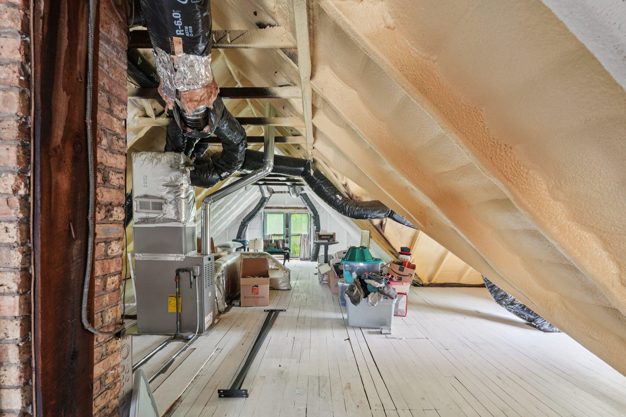 2427 S Wentworth Ave