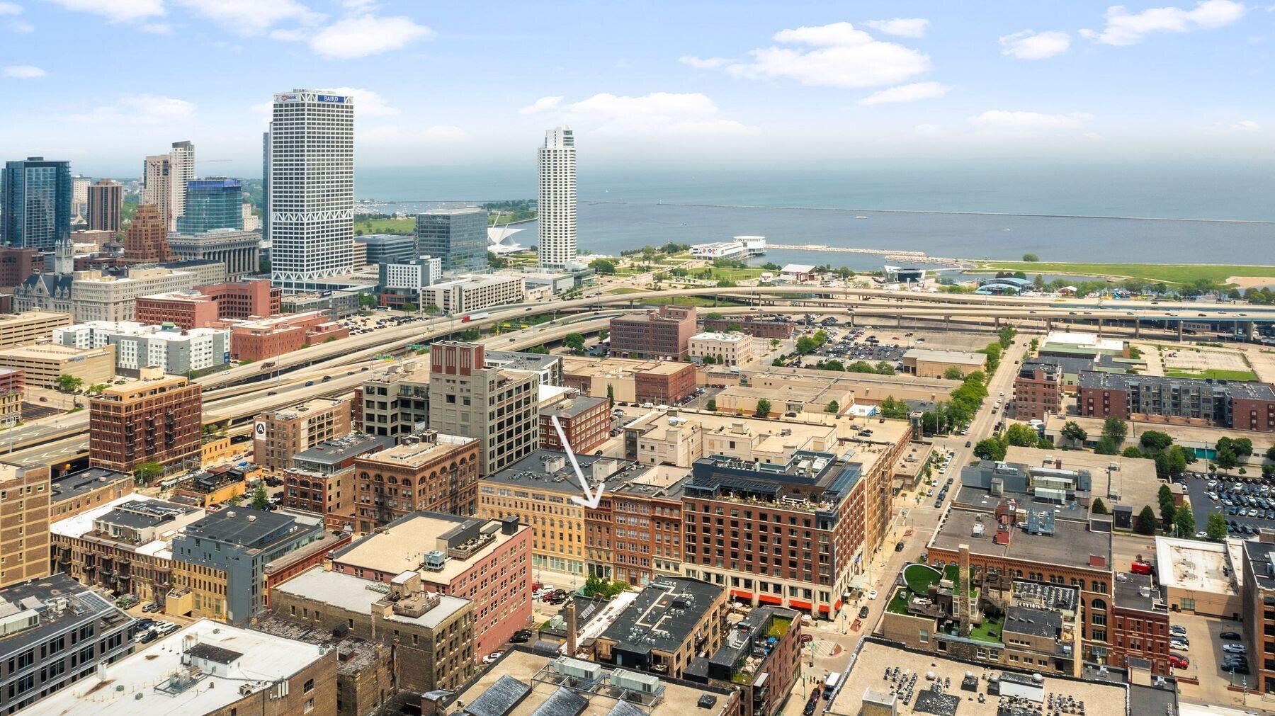 234 N Broadway - Unit: 513