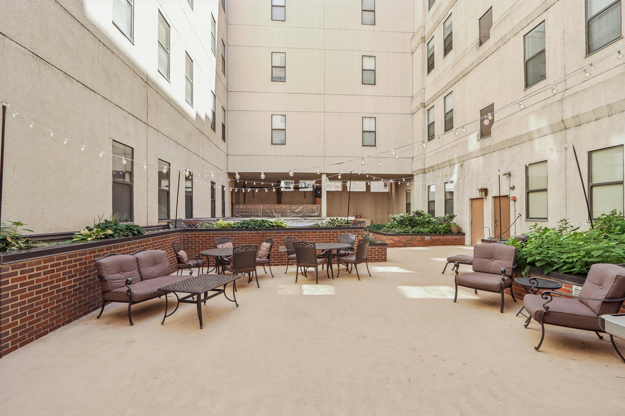 234 N Broadway - Unit: 513