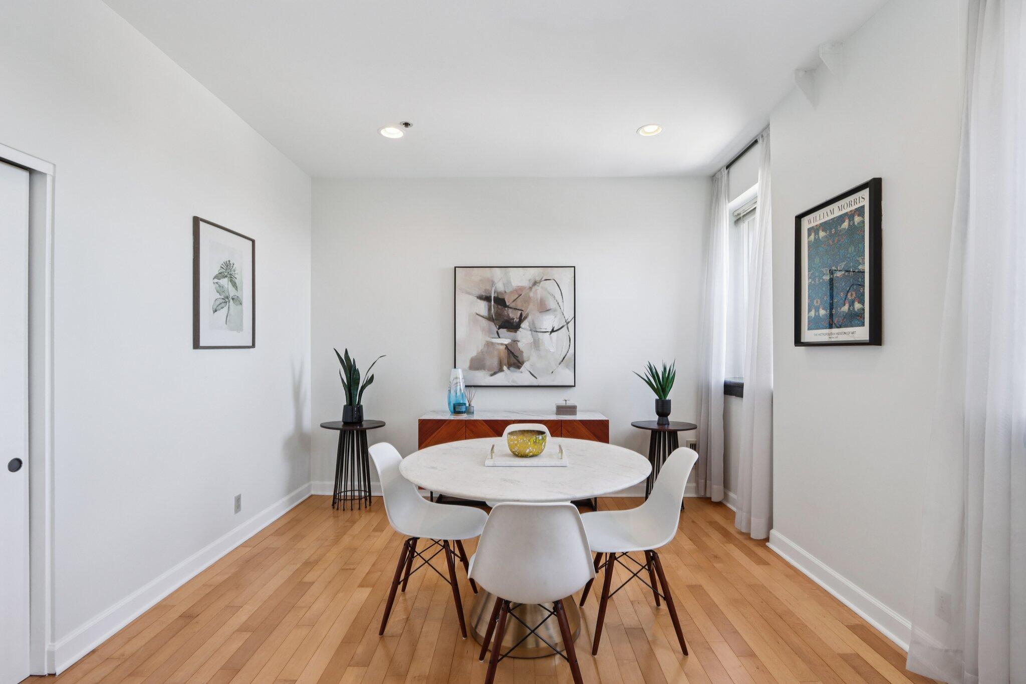 234 N Broadway - Unit: 513