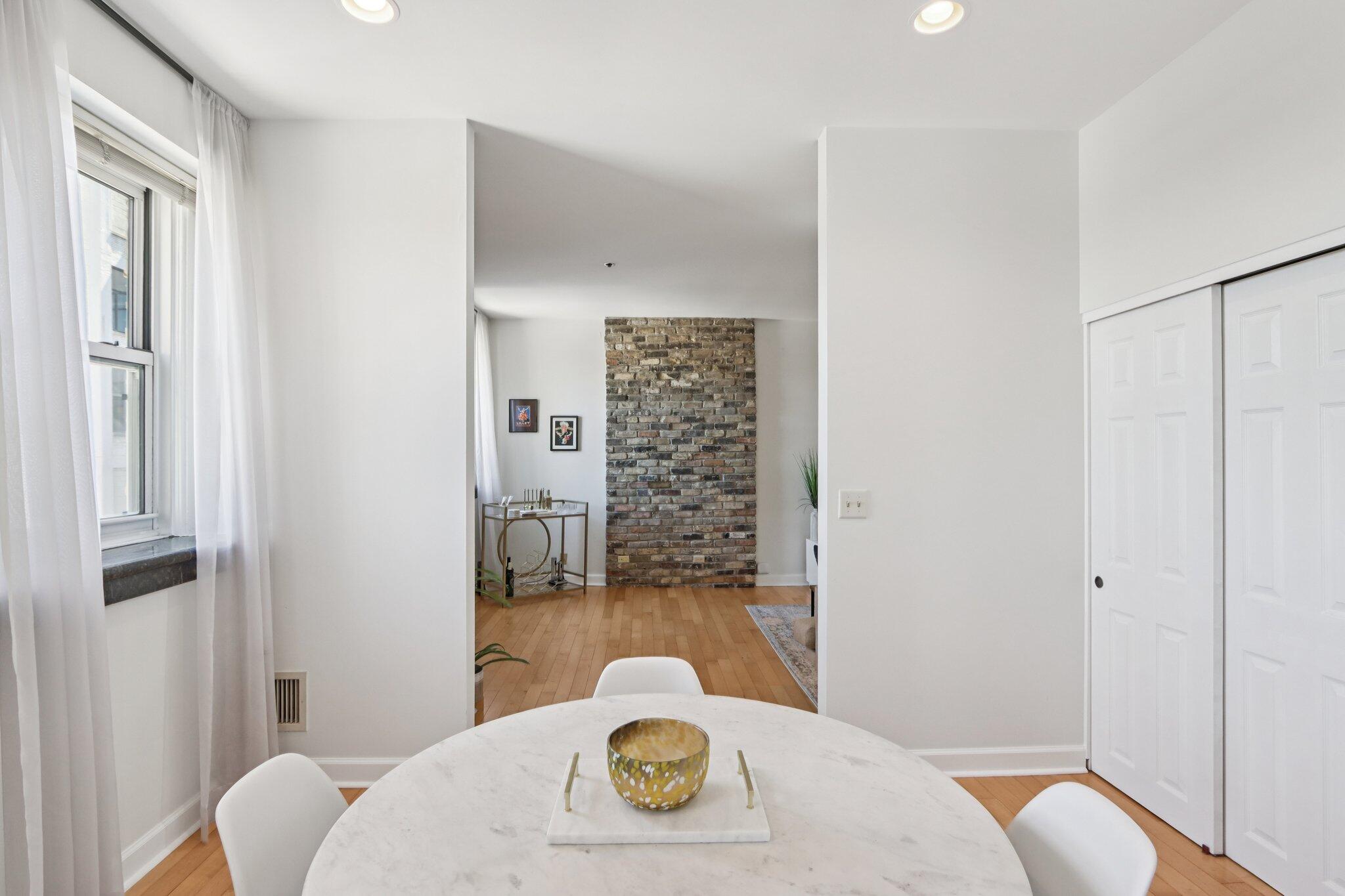 234 N Broadway - Unit: 513