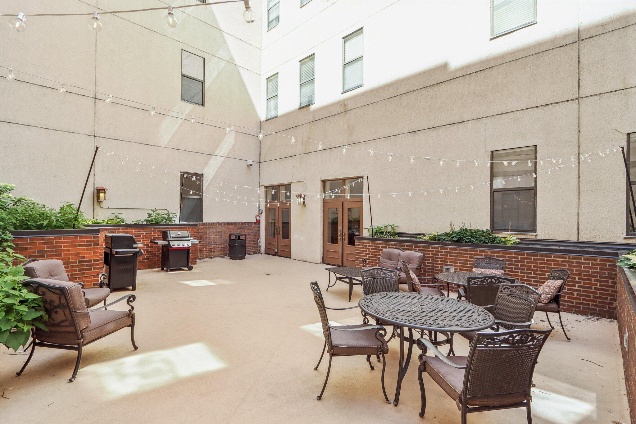 234 N Broadway - Unit: 513