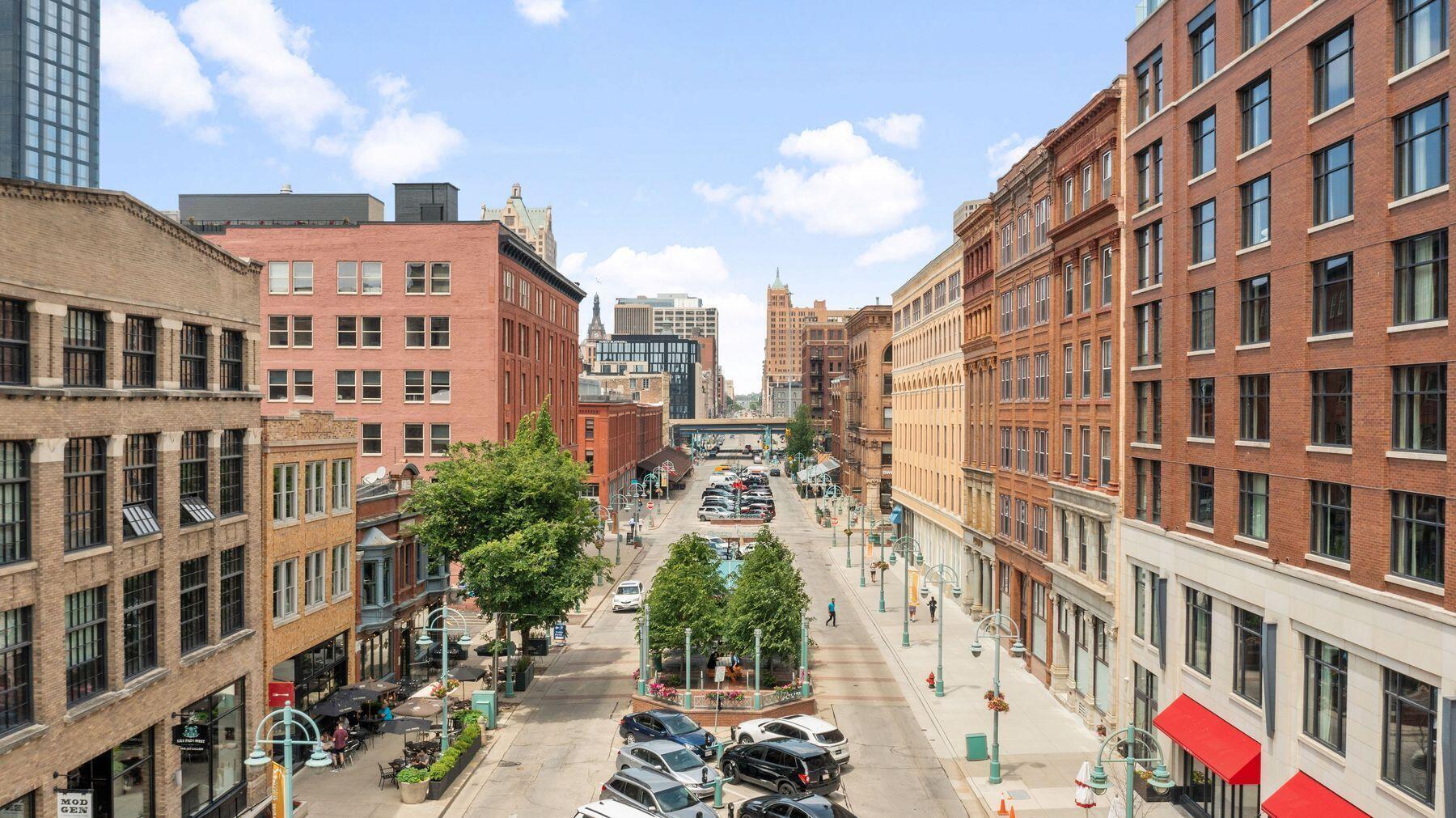 234 N Broadway - Unit: 513