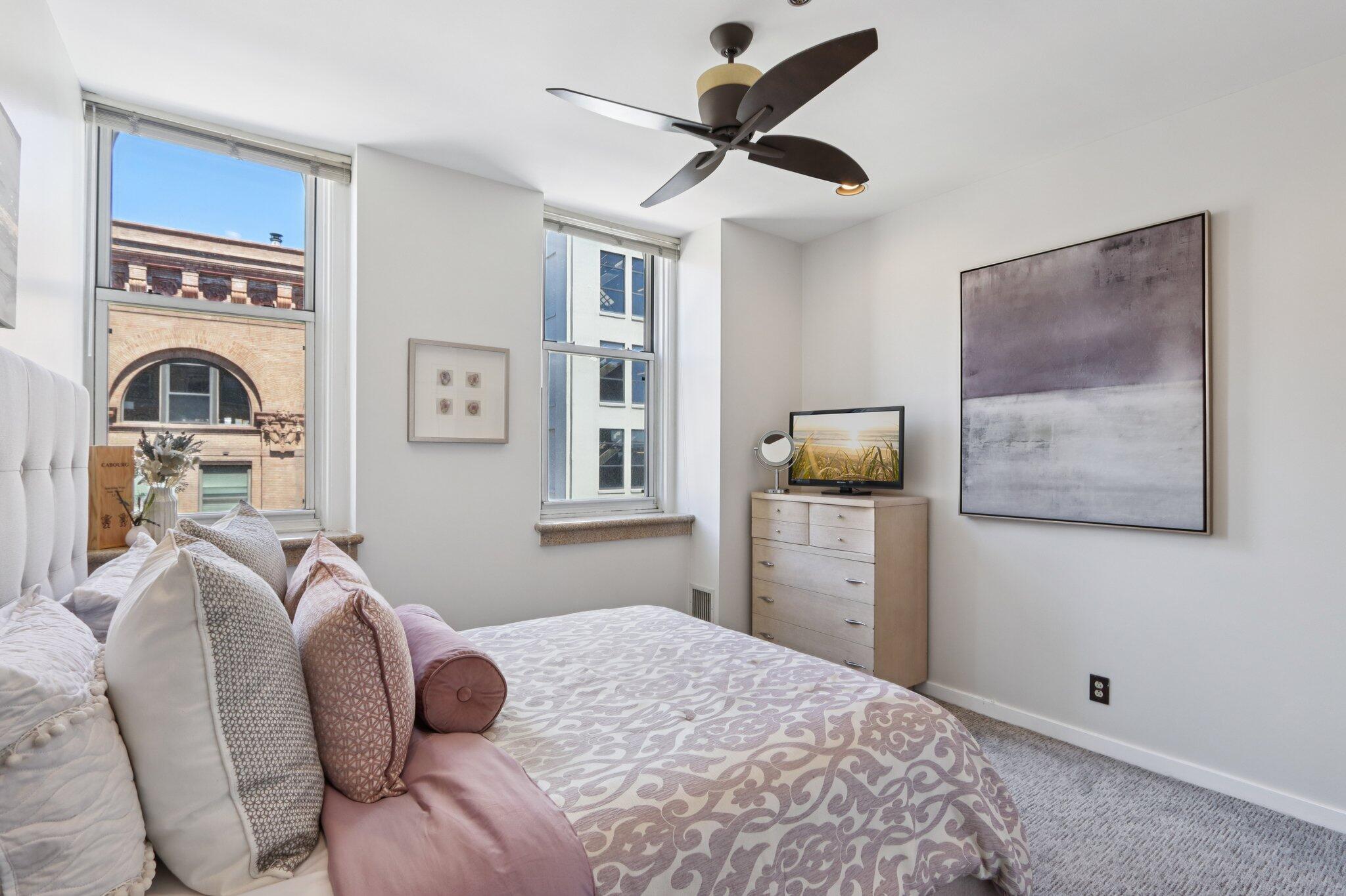 234 N Broadway - Unit: 513