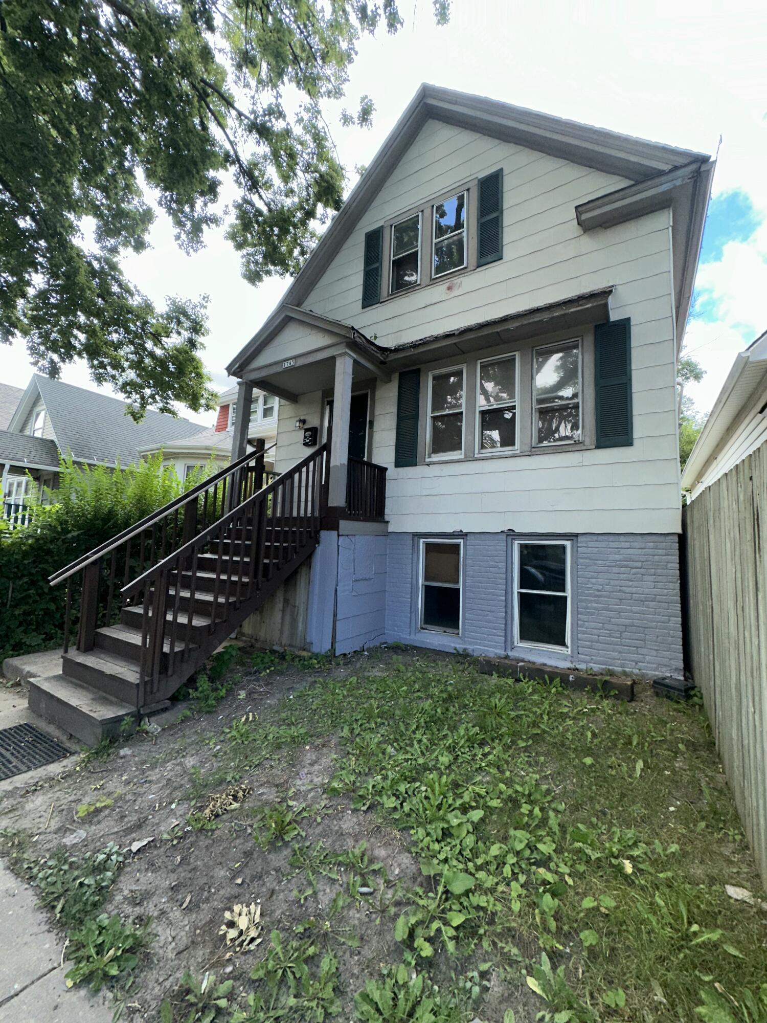 1745 S 18th St