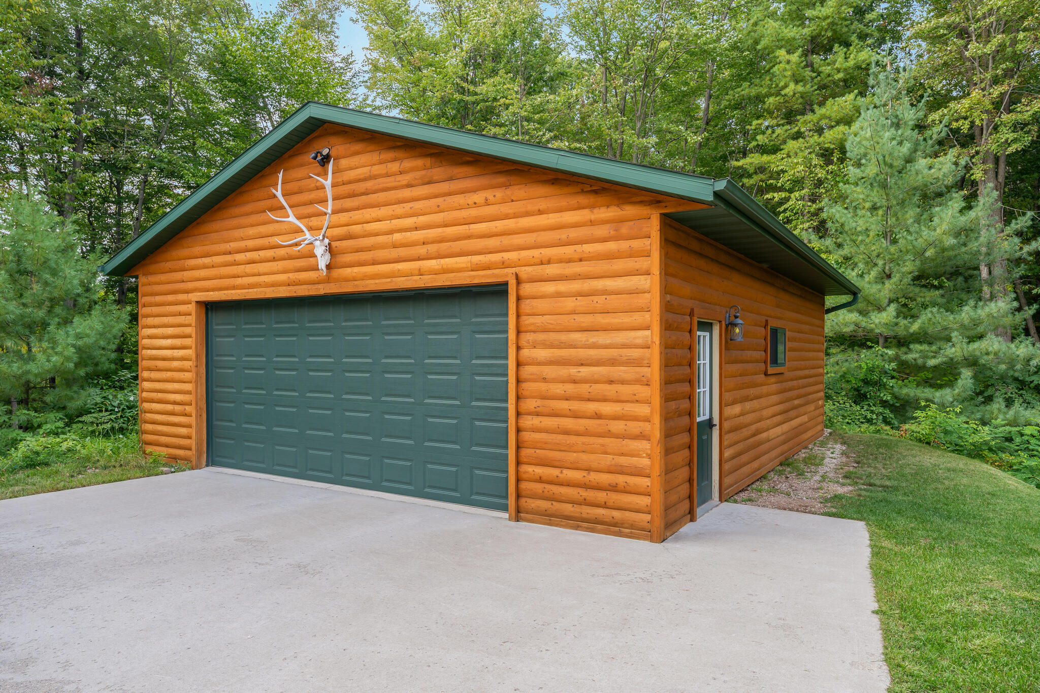 3812 Brehmer Rd
