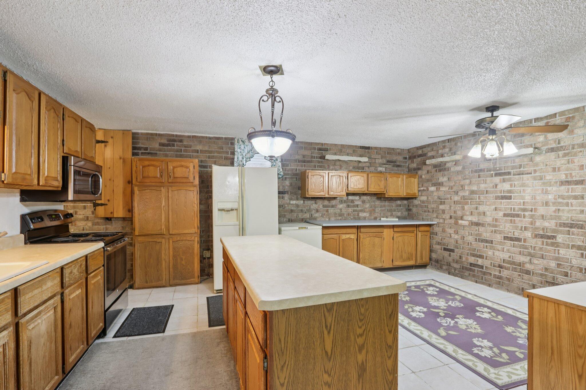 N1332 County Road E -