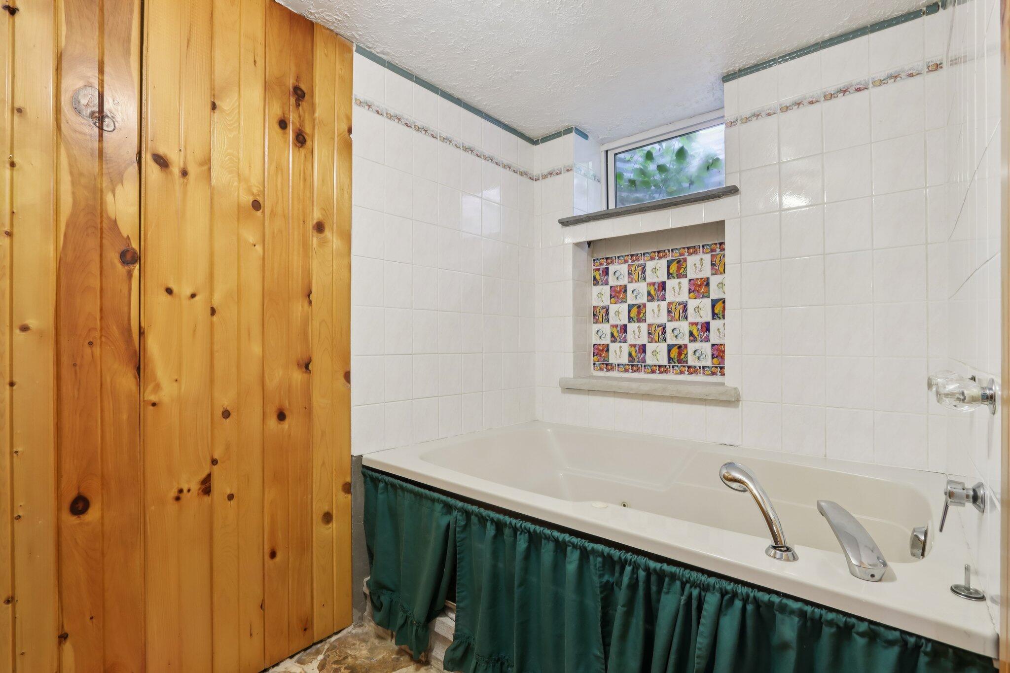 N1332 County Road E -