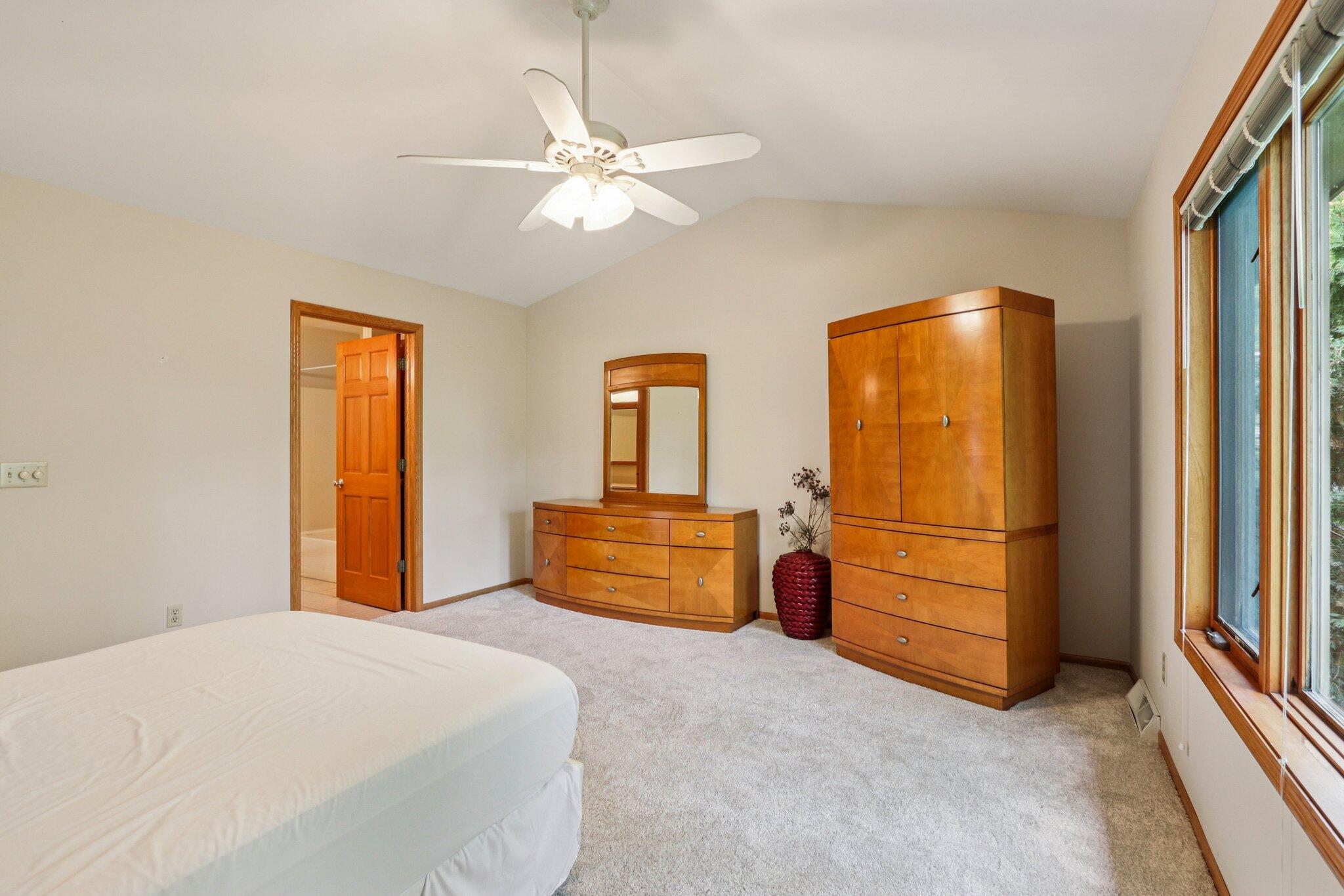 12374 W Waterford Ave