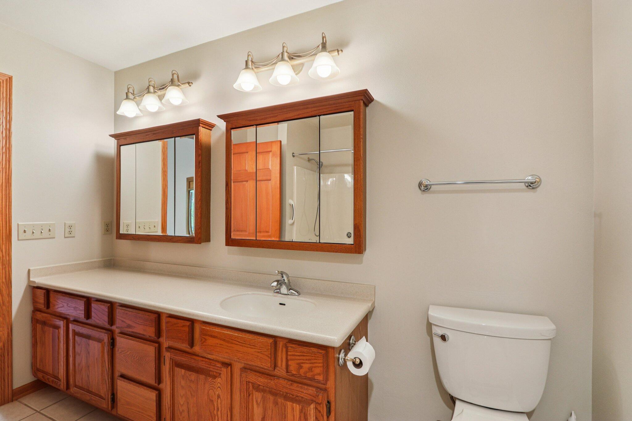 12374 W Waterford Ave