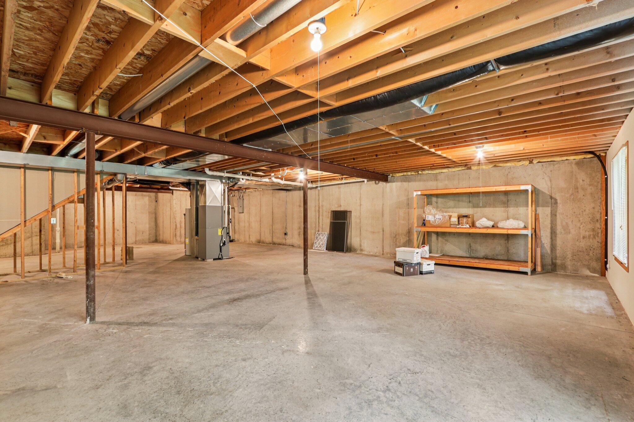 12374 W Waterford Ave