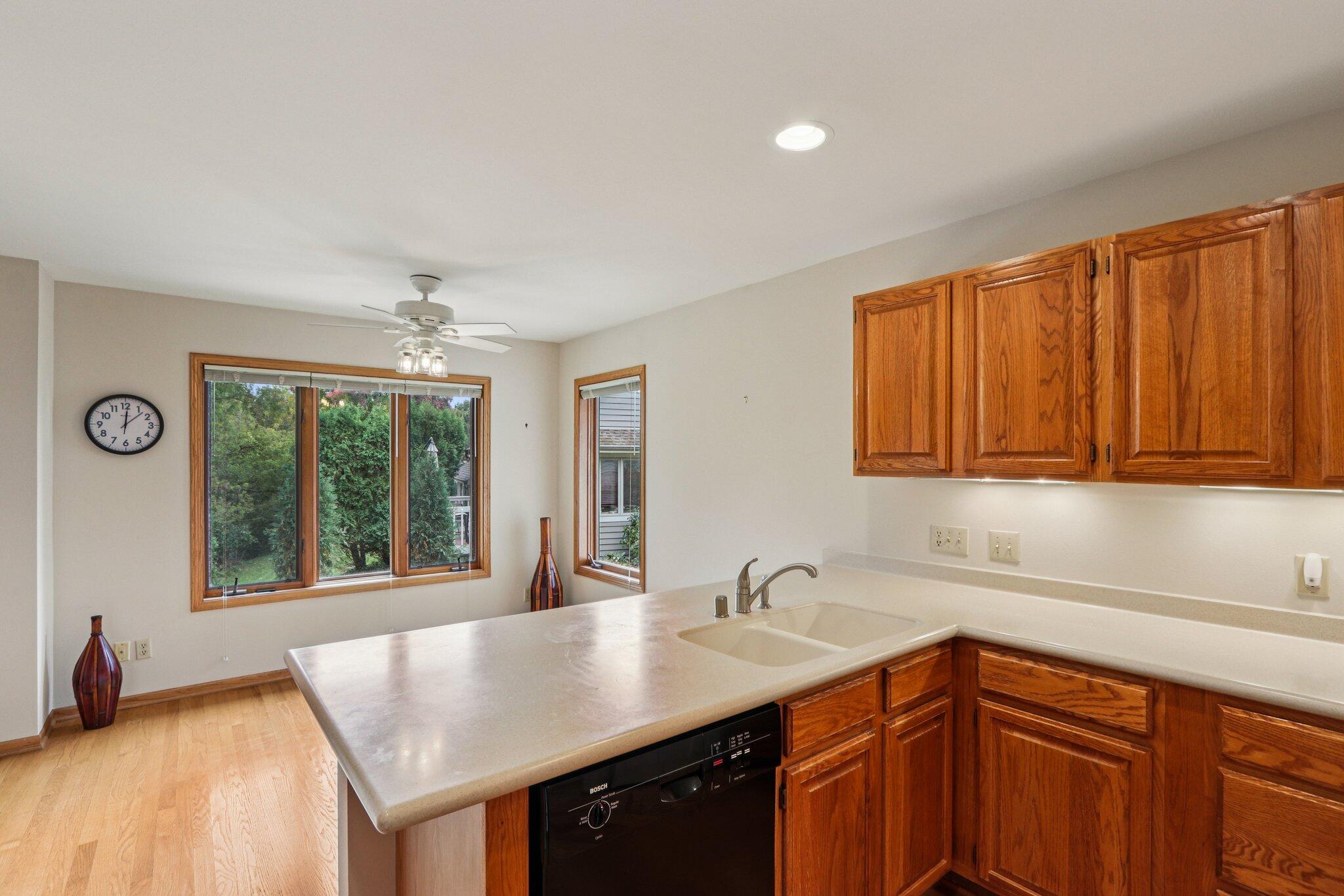 12374 W Waterford Ave