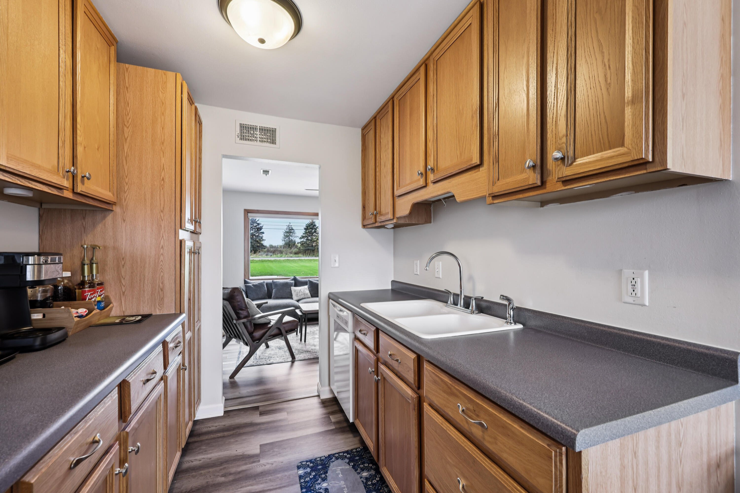 10216 N Baehr Rd