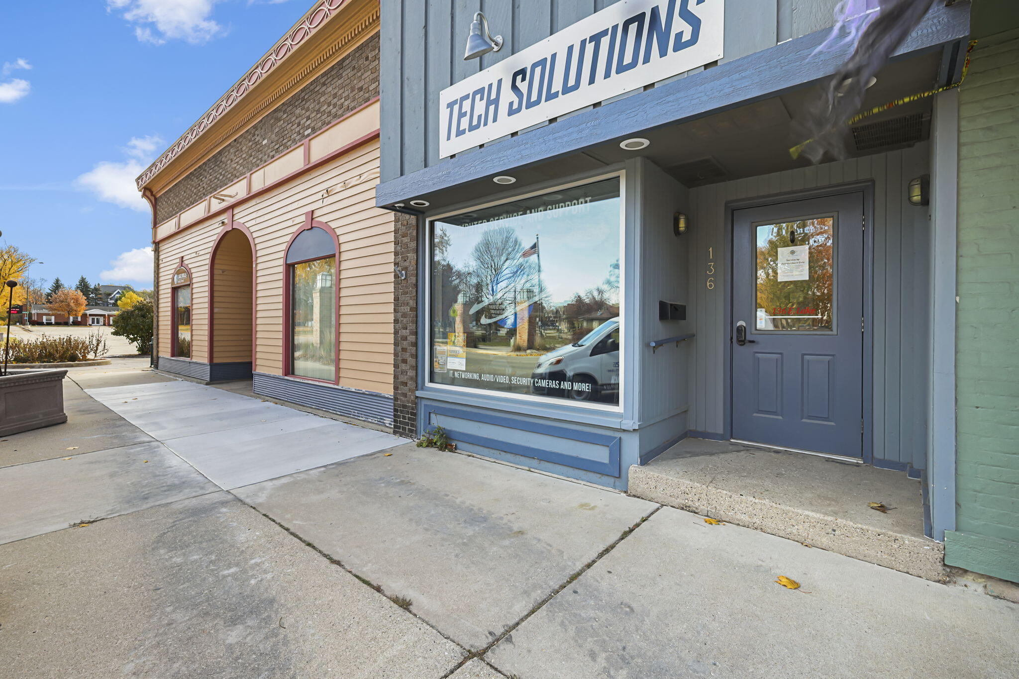 134 E Lake St Unit: 136