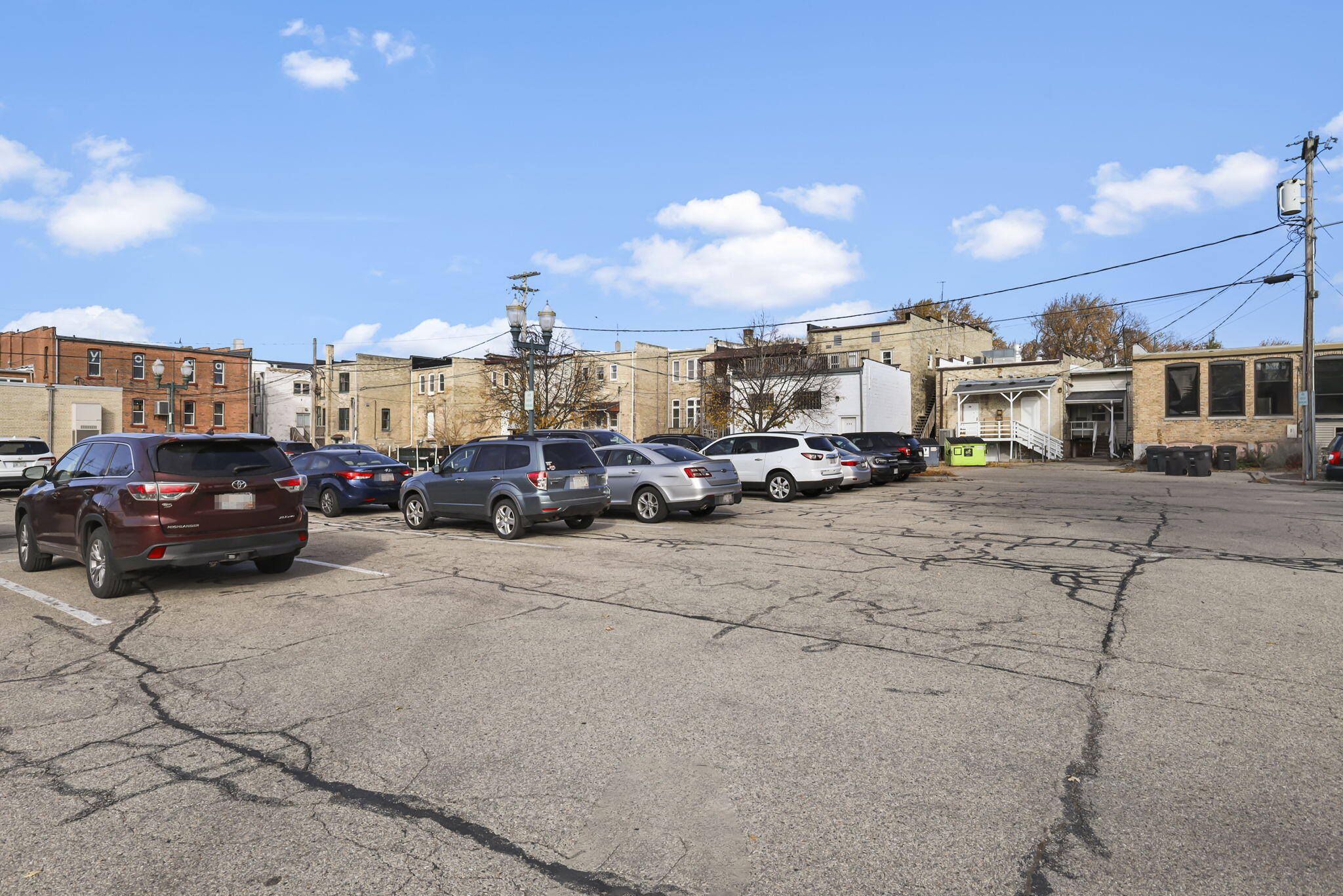 134 E Lake St Unit: 136