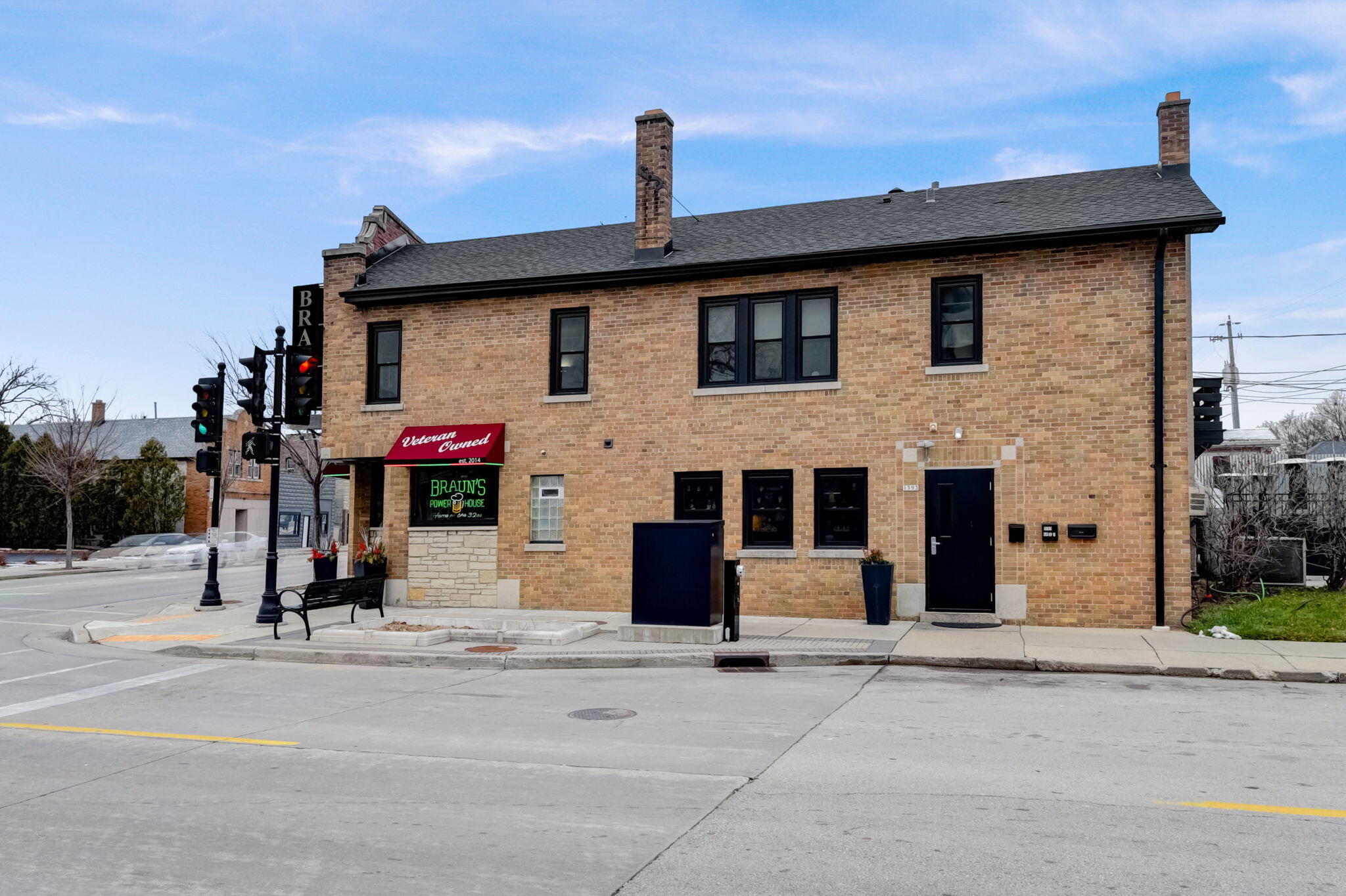 7100 W National Ave