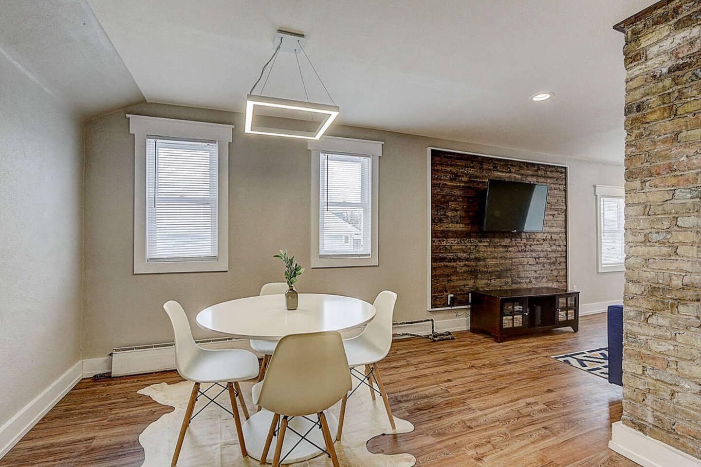 1202 N 45th St Unit: 1202 A