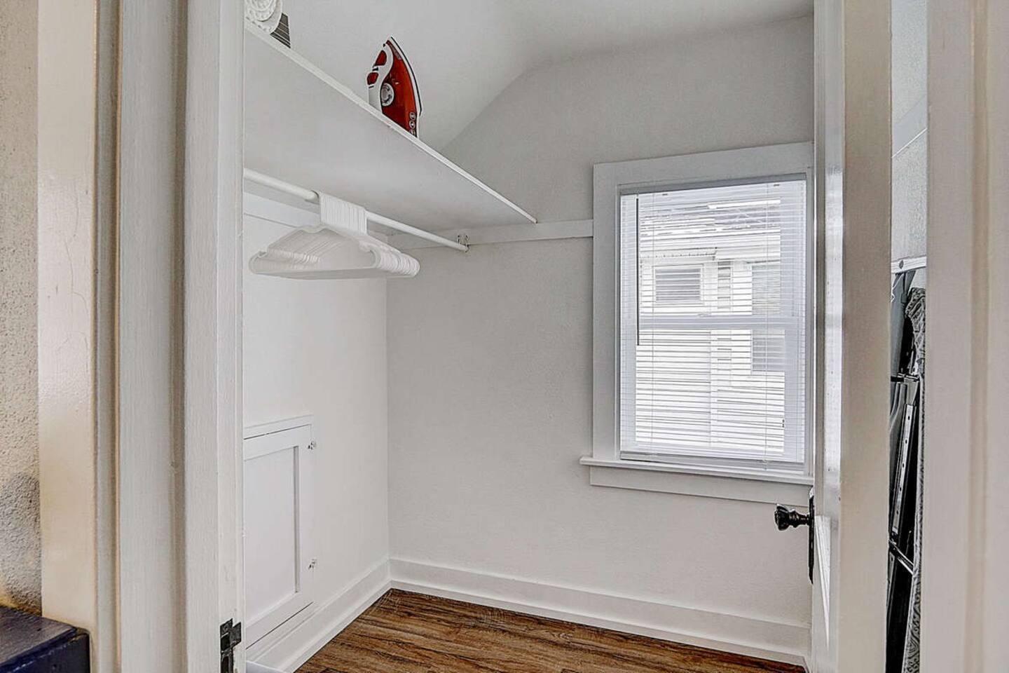 1202 N 45th St Unit: 1202 A