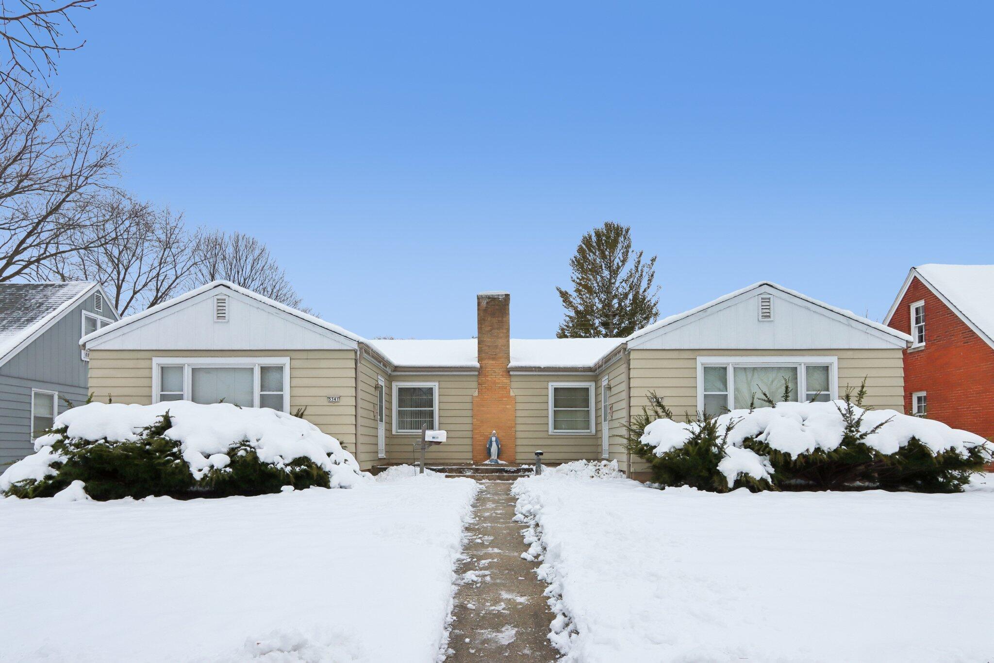 5341 N 49th St Unit: 5343