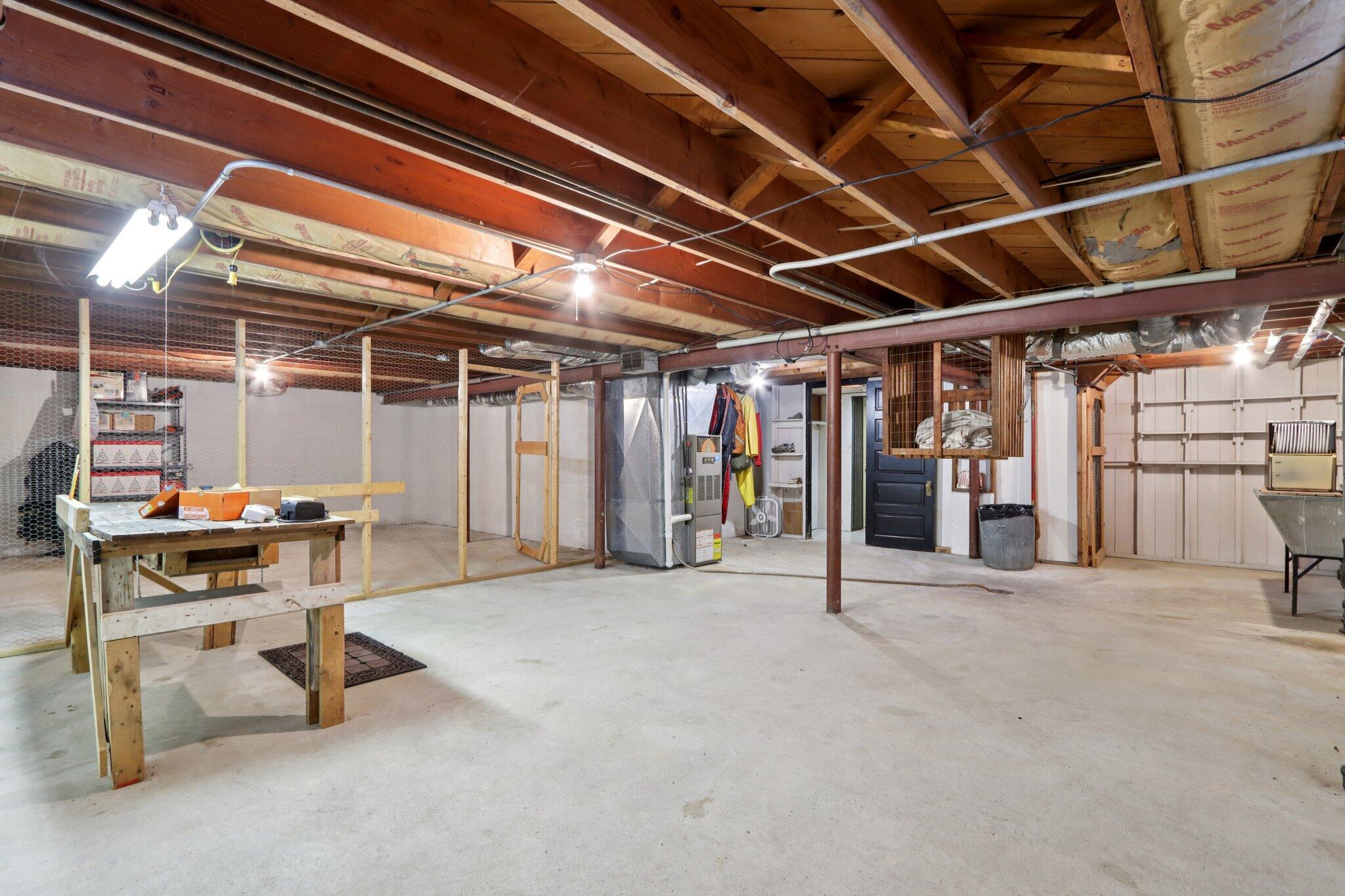 5341 N 49th St Unit: 5343