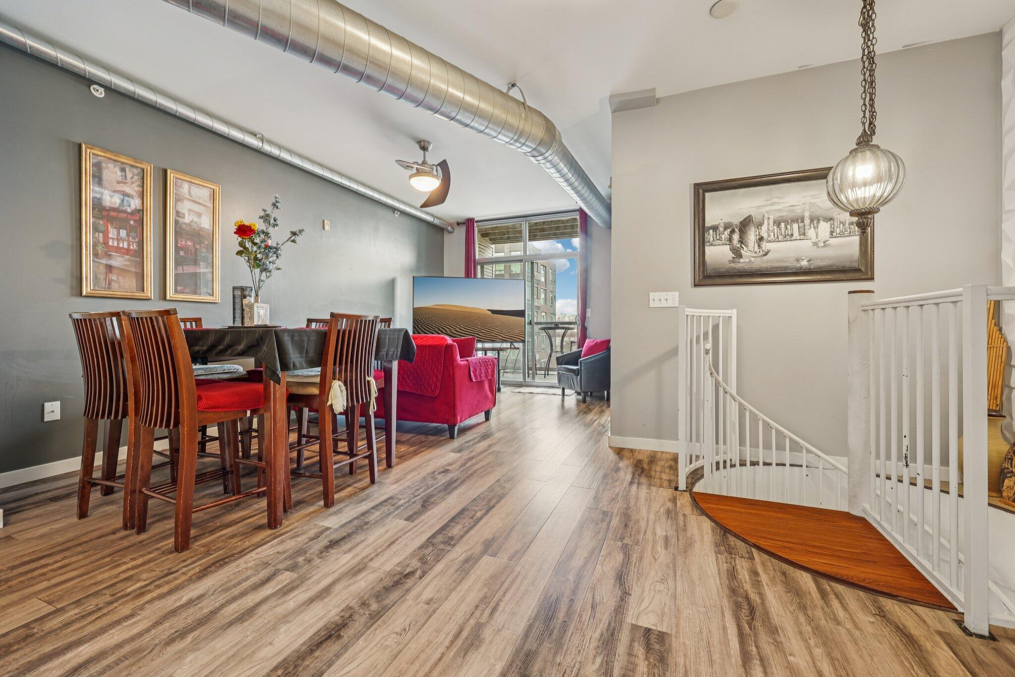 1541 N Jefferson St Unit: 209