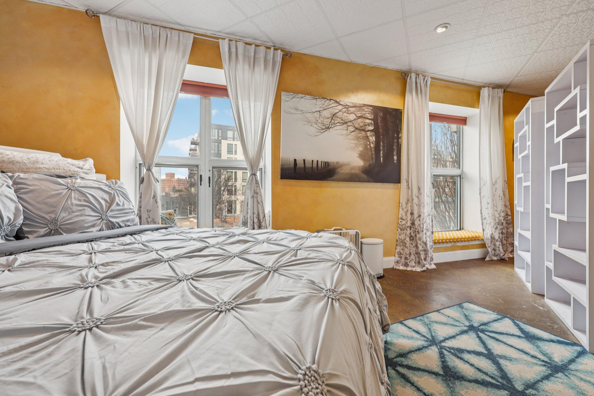 1541 N Jefferson St Unit: 209