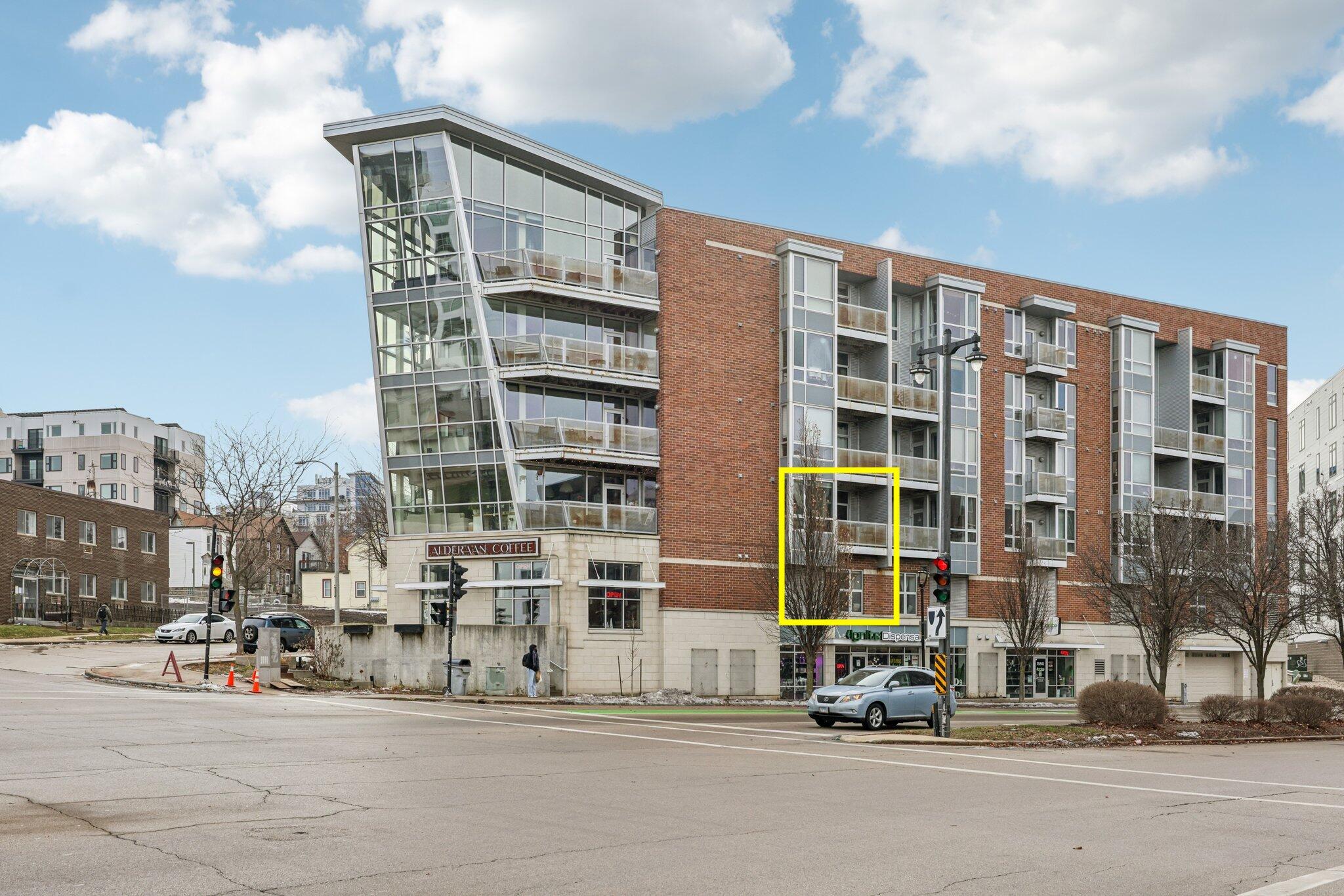 1541 N Jefferson St Unit: 209