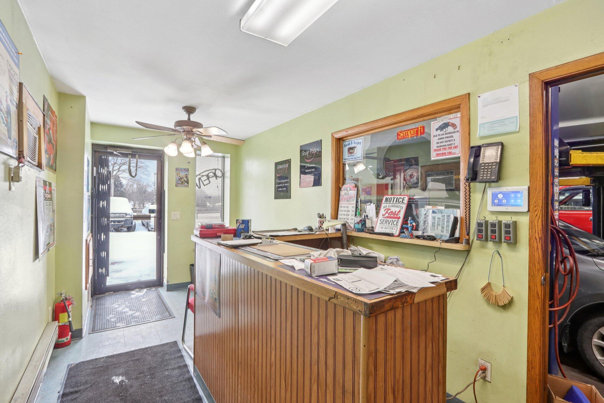 8205 W Hampton Ave