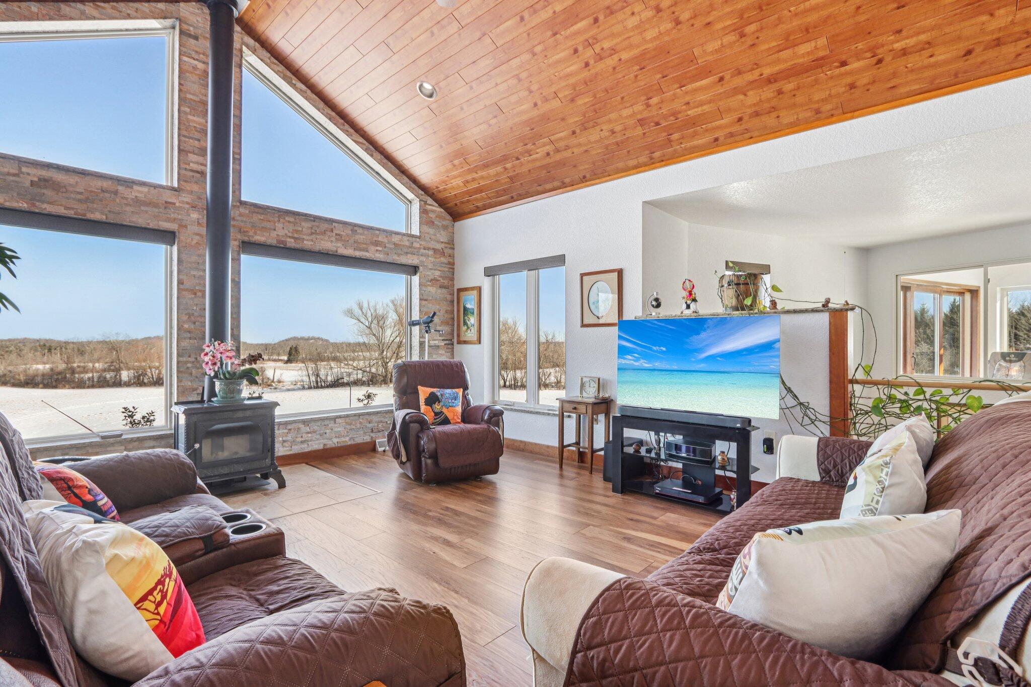 W9160 Deer Rd