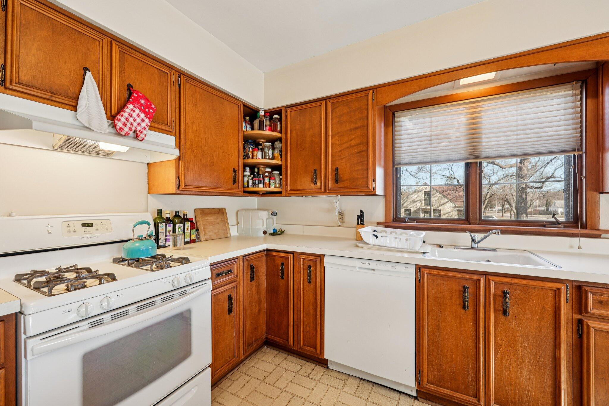 4703 W Jackson Park Dr