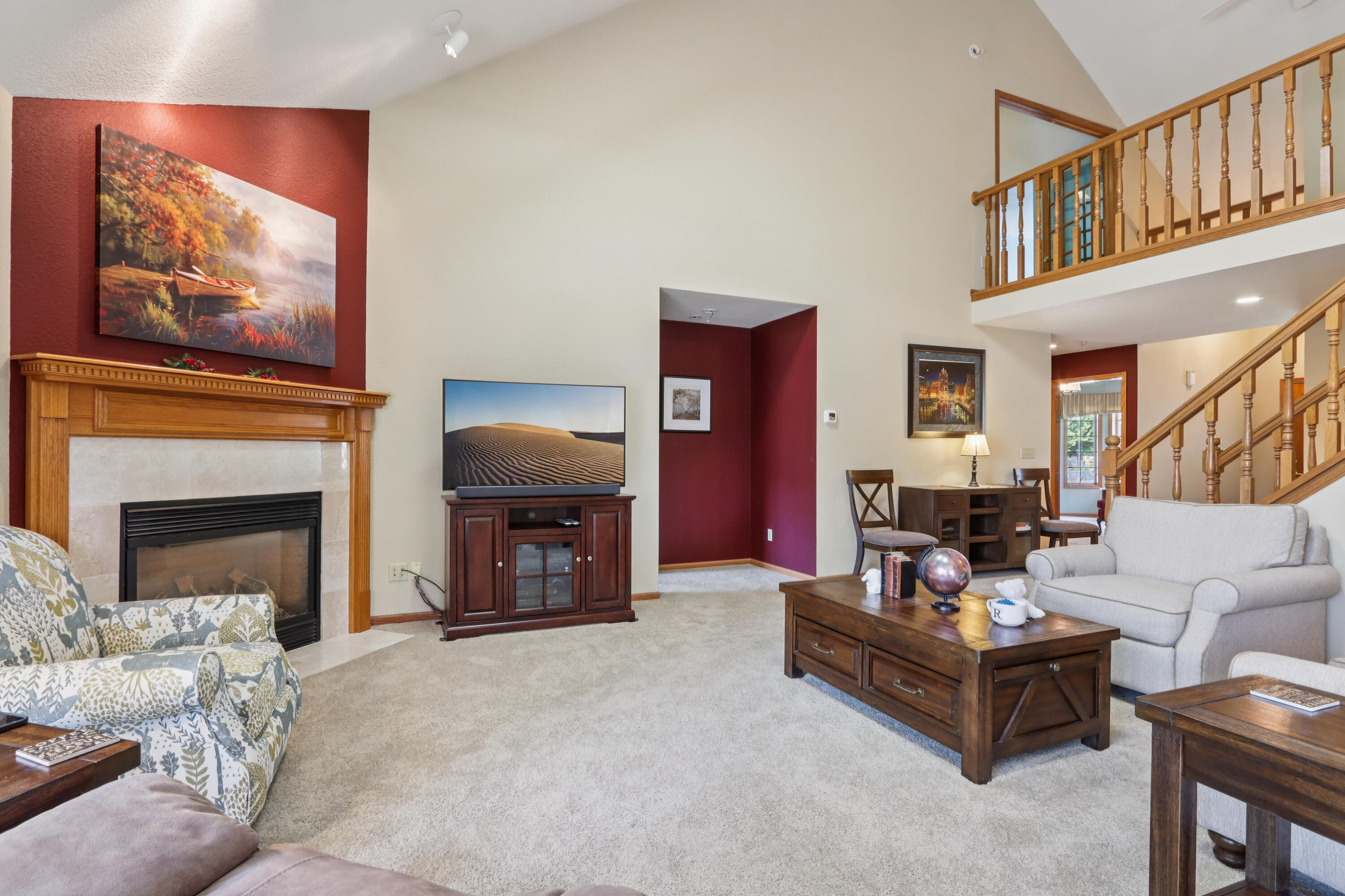 W203N16184 Pin Oak Cir