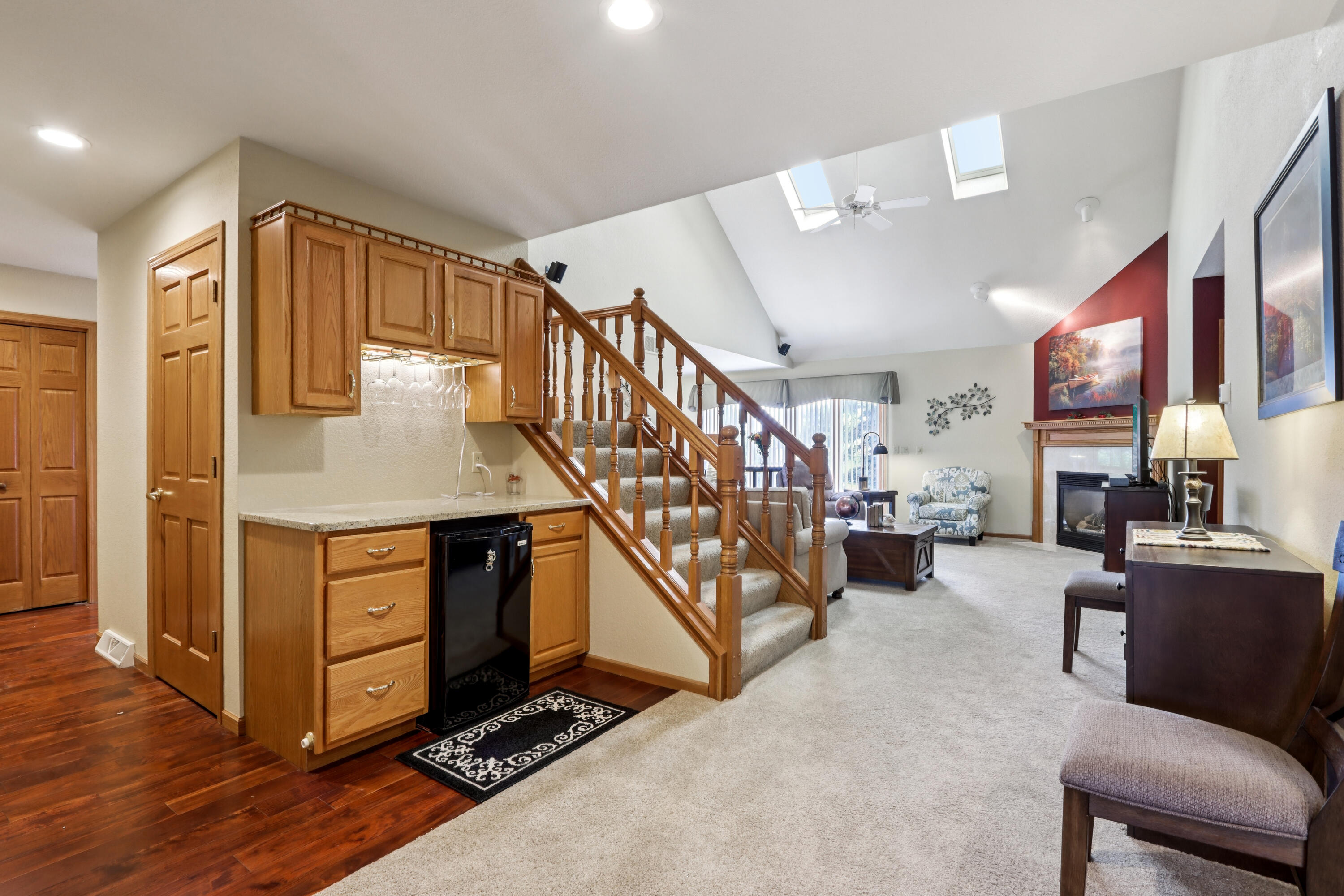 W203N16184 Pin Oak Cir