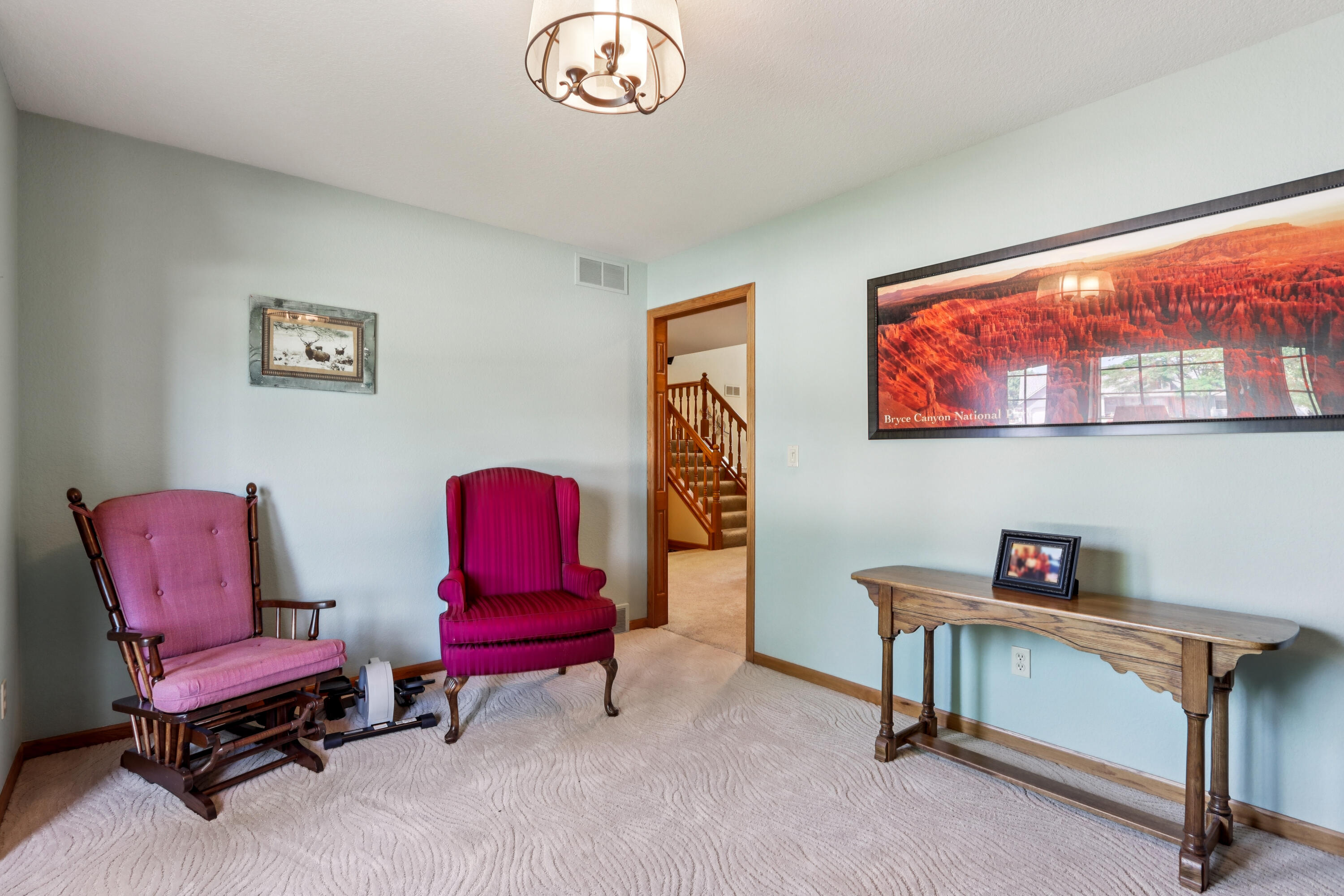 W203N16184 Pin Oak Cir