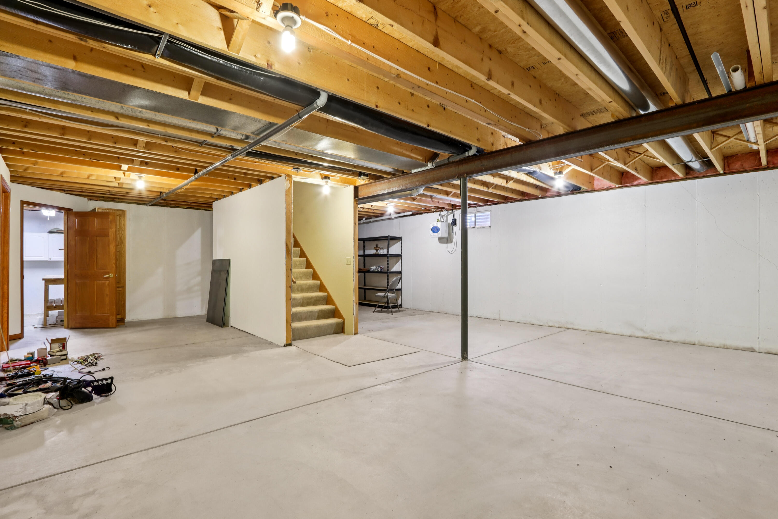 W203N16184 Pin Oak Cir