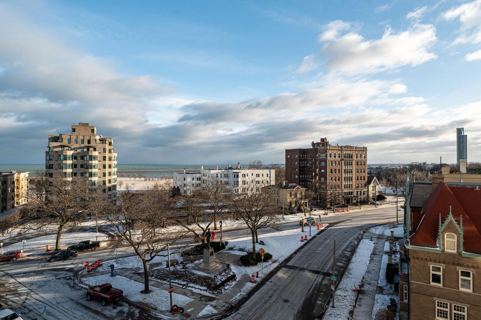 1313 N Franklin Pl Unit: 504