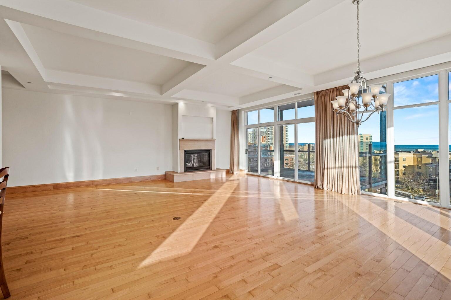 1313 N Franklin Pl Unit: 504