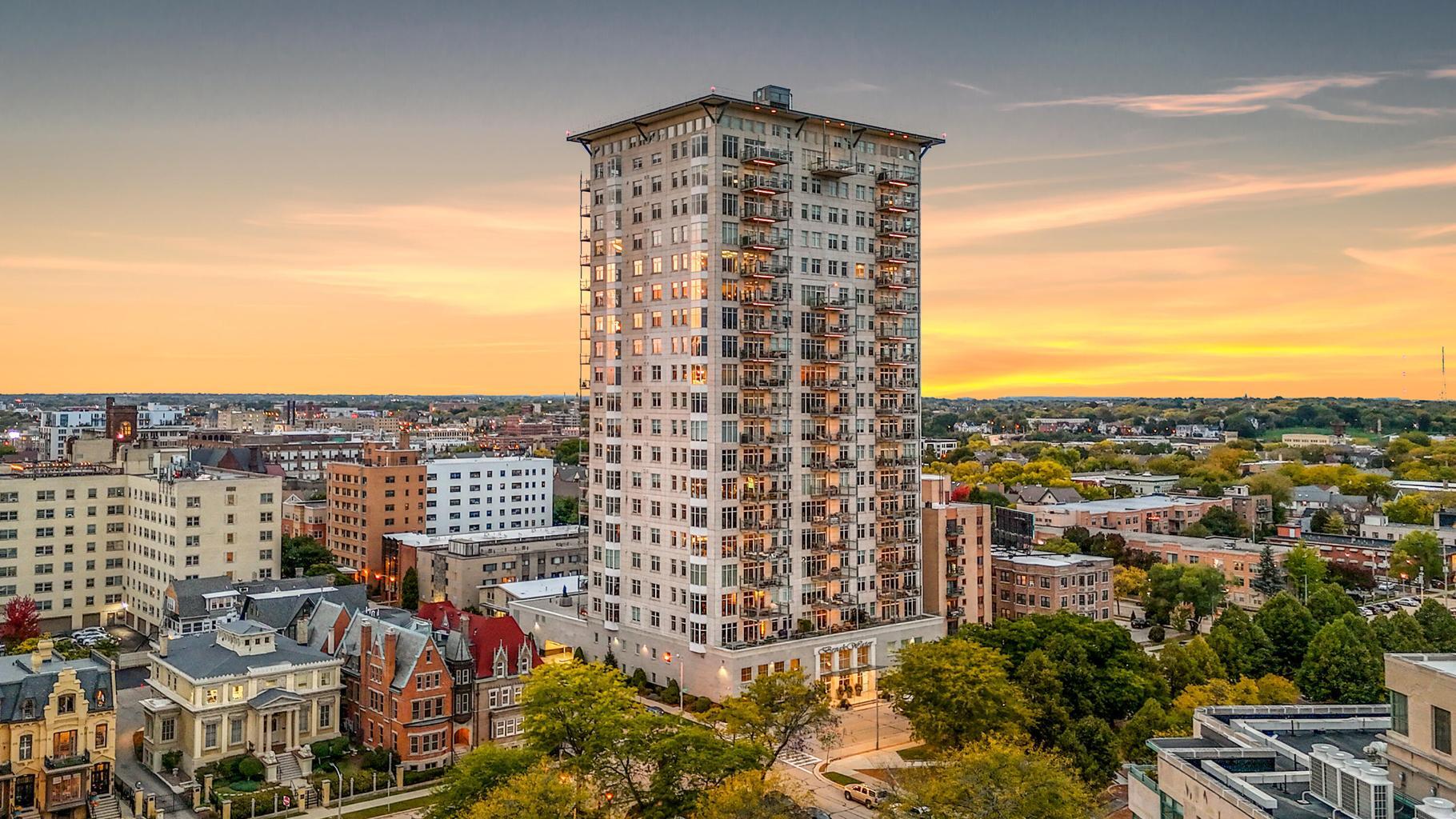 1313 N Franklin Pl Unit: 504