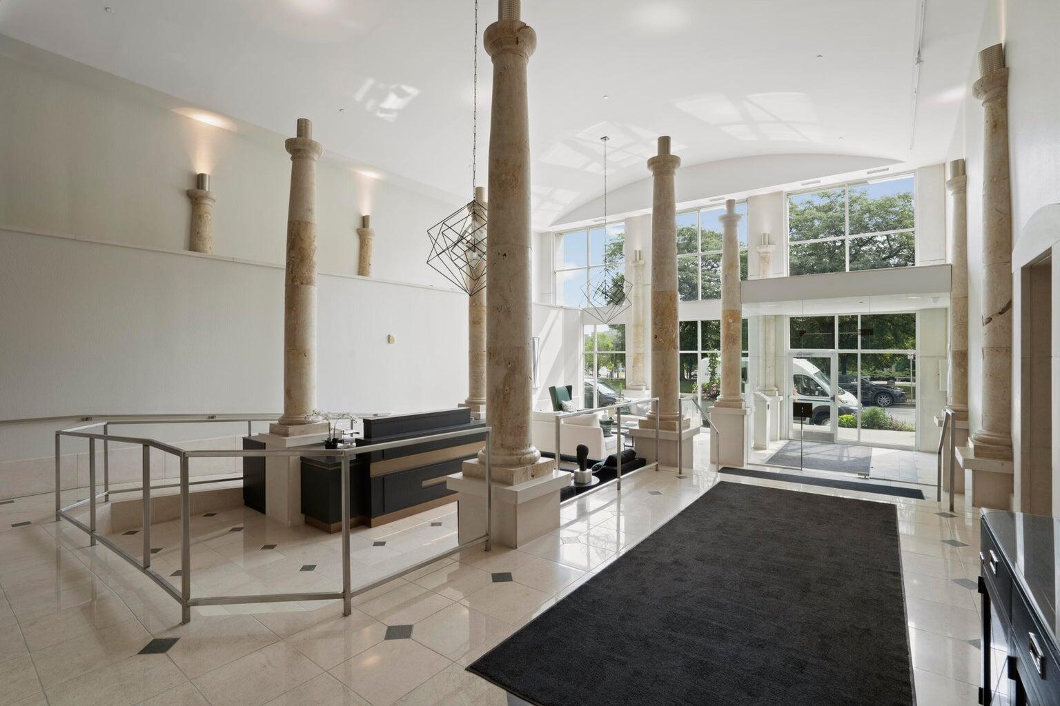 1313 N Franklin Pl Unit: 504