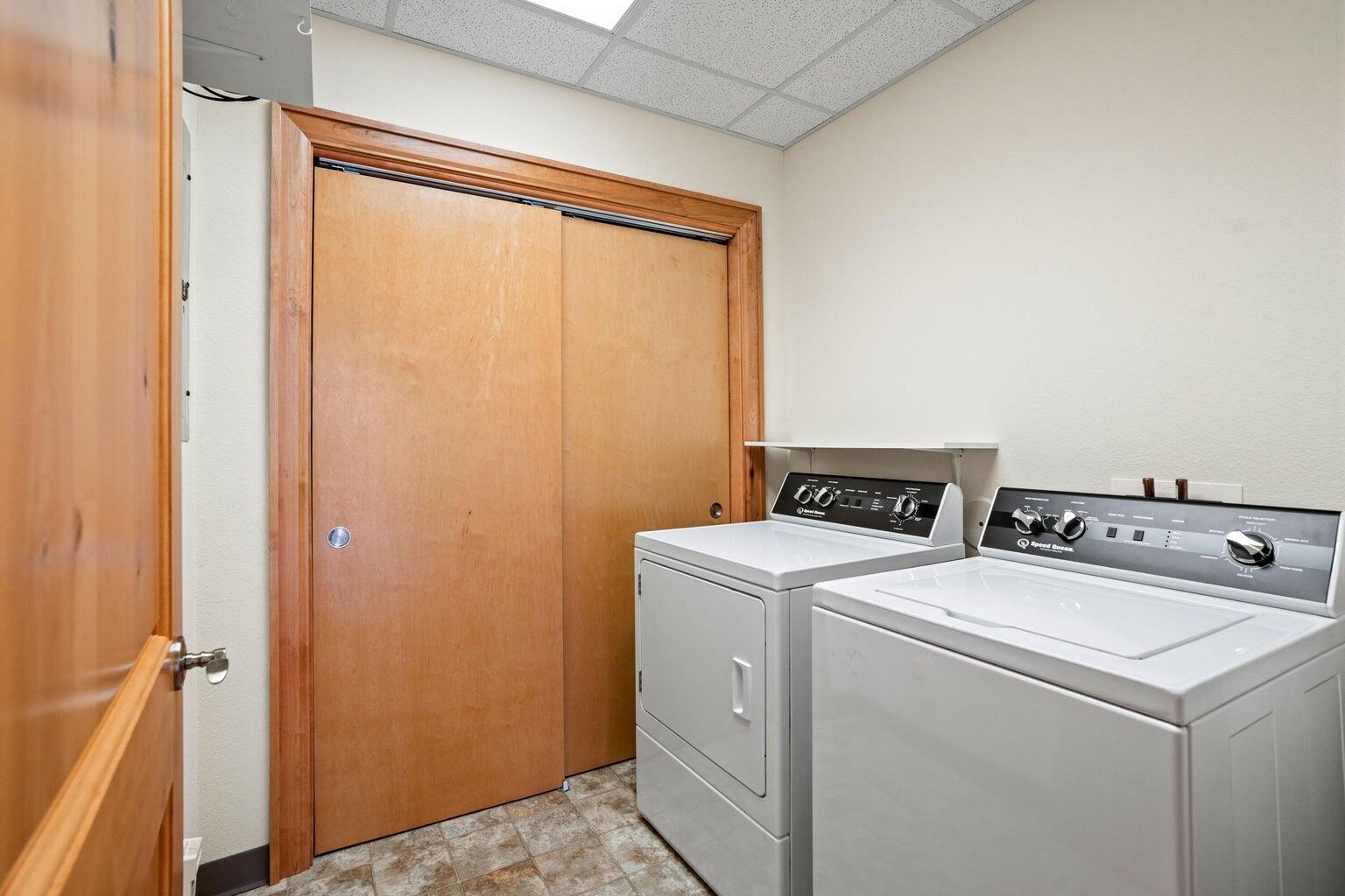 1313 N Franklin Pl Unit: 504