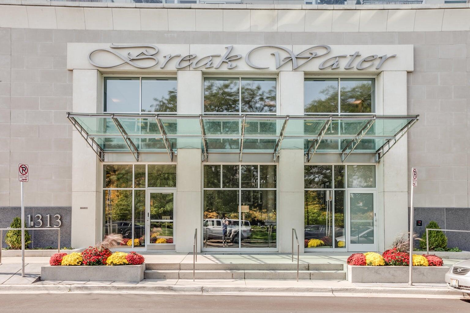1313 N Franklin Pl Unit: 504
