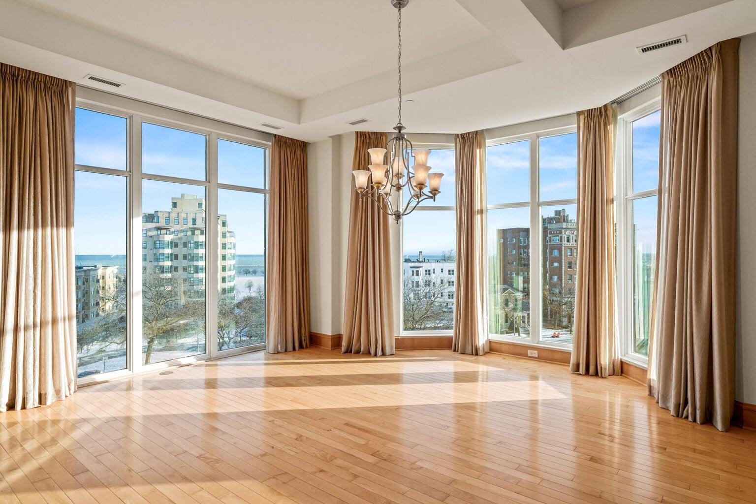 1313 N Franklin Pl Unit: 504