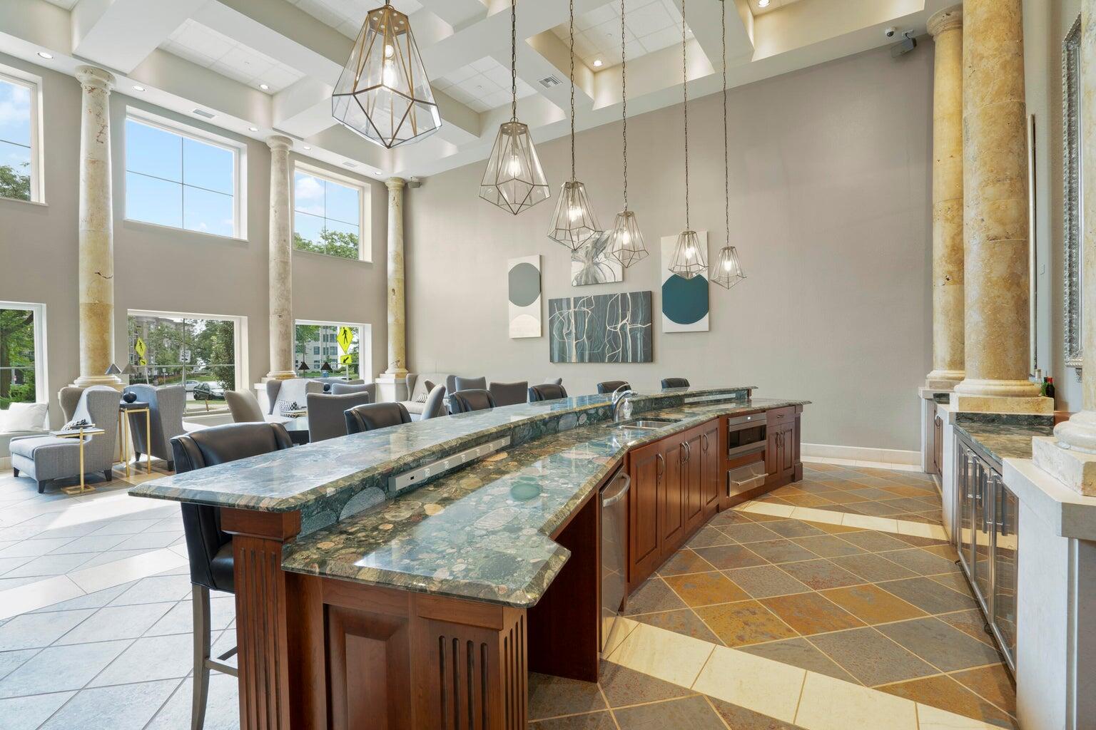 1313 N Franklin Pl Unit: 504
