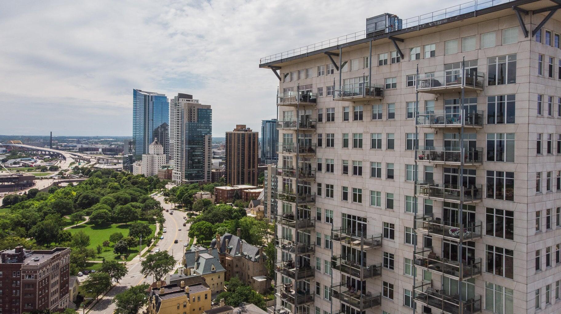 1313 N Franklin Pl Unit: 504