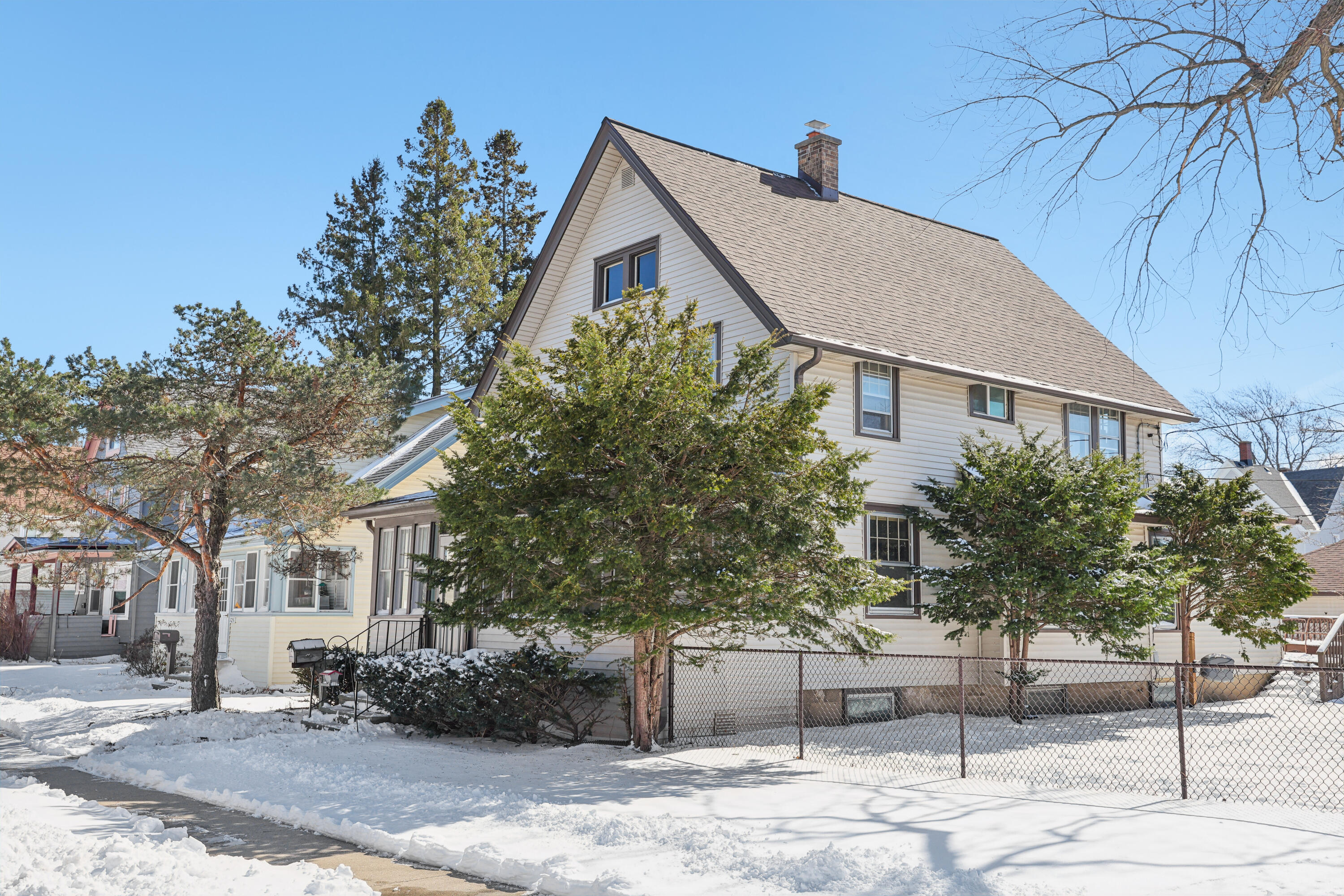 727 Minnesota Ave