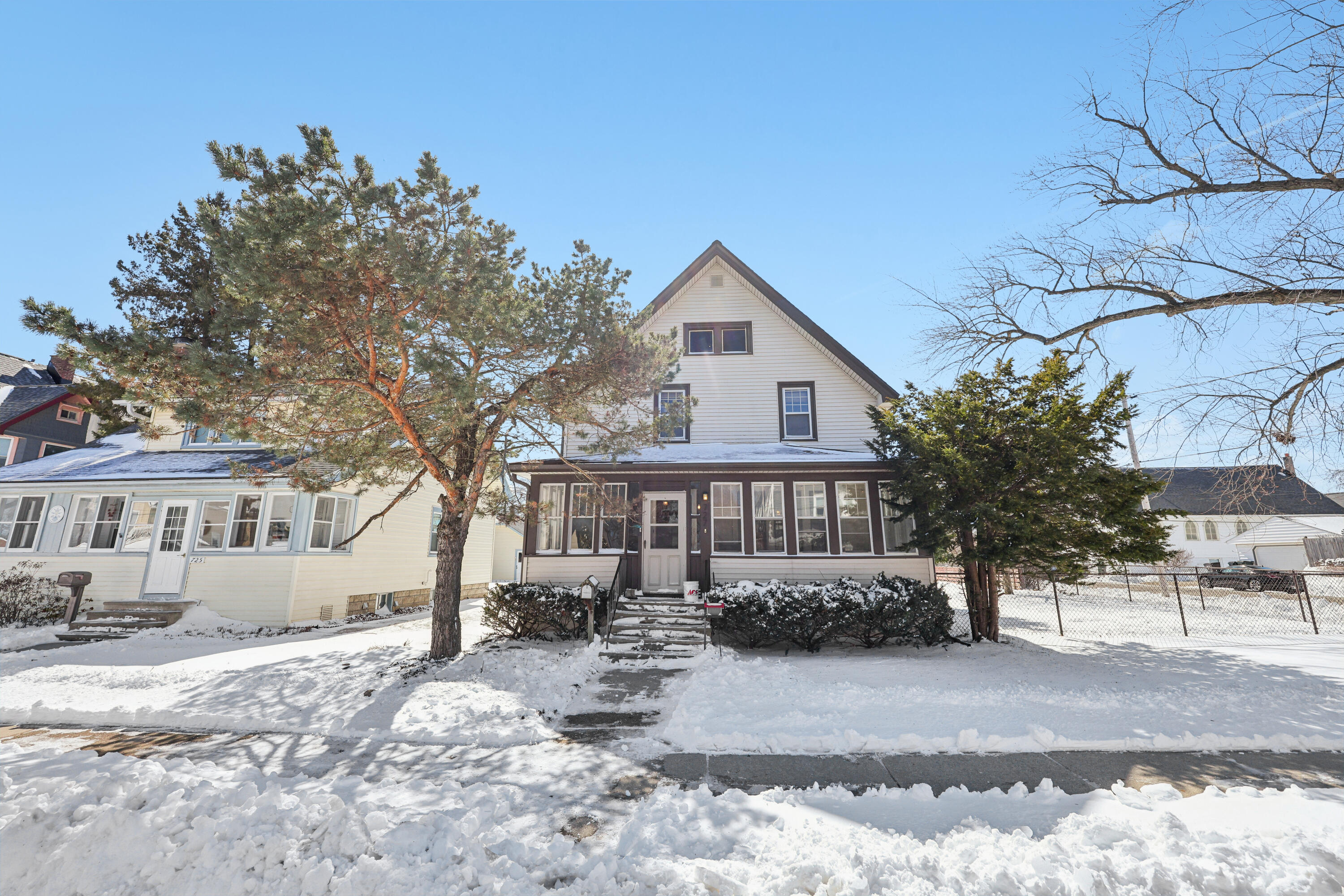 727 Minnesota Ave