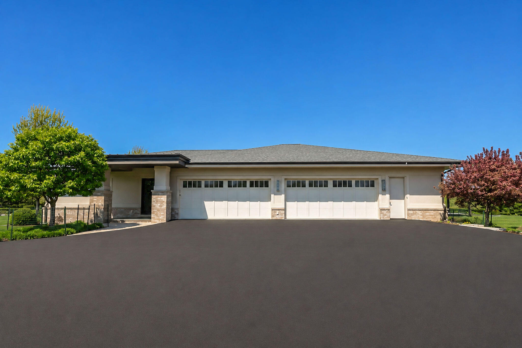 14 White Tail Ln