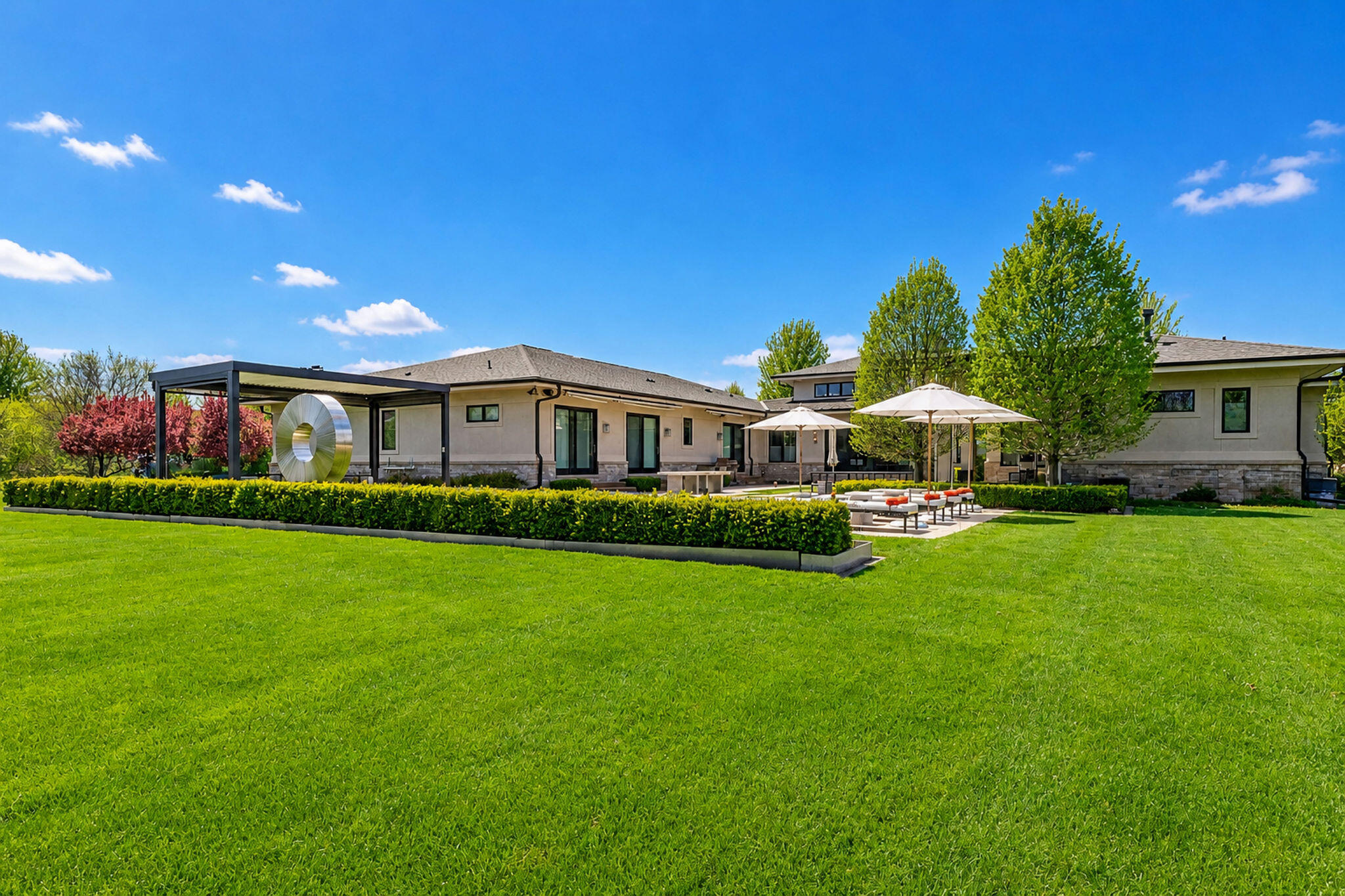14 White Tail Ln