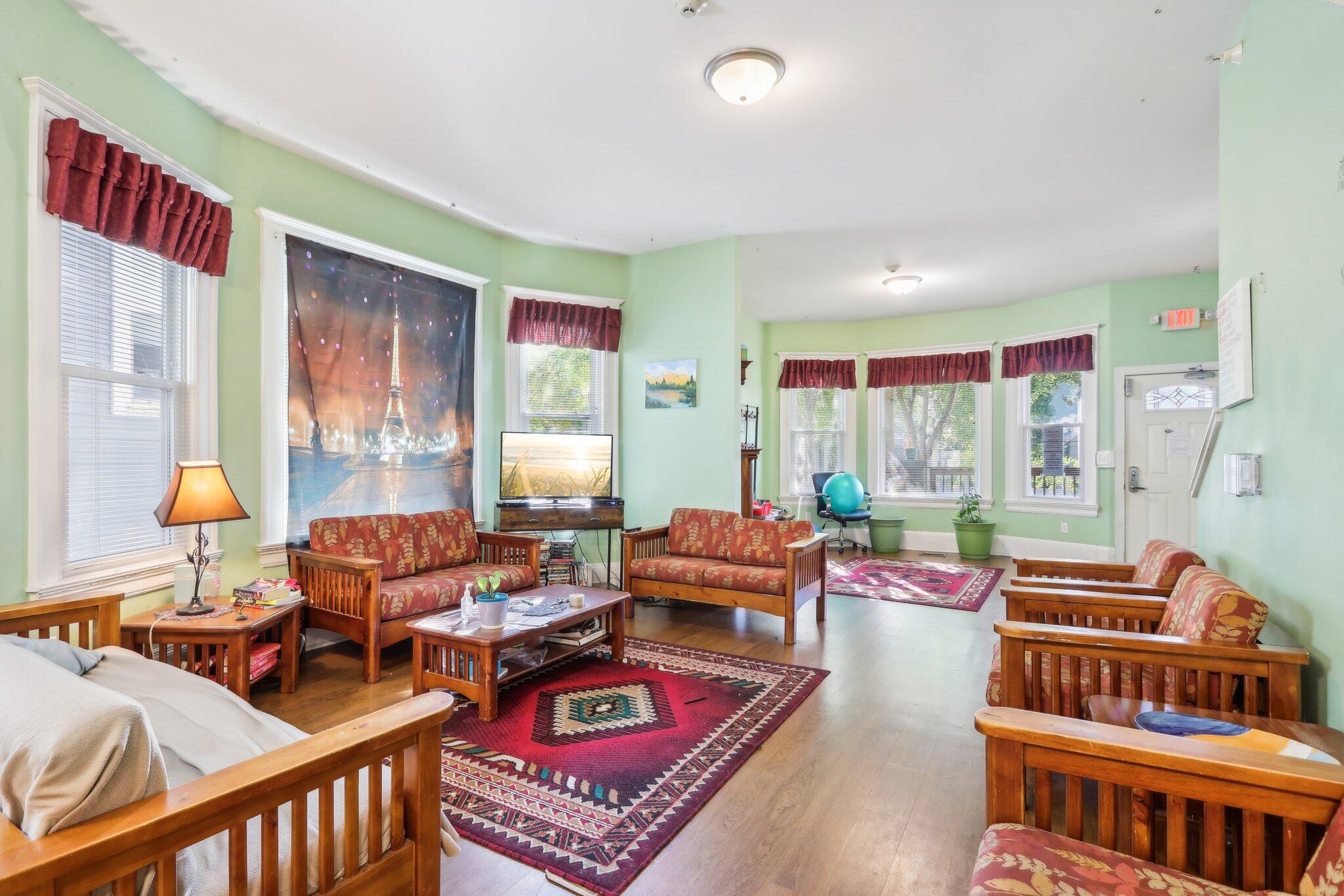 1022 W Madison St Unit: 1024