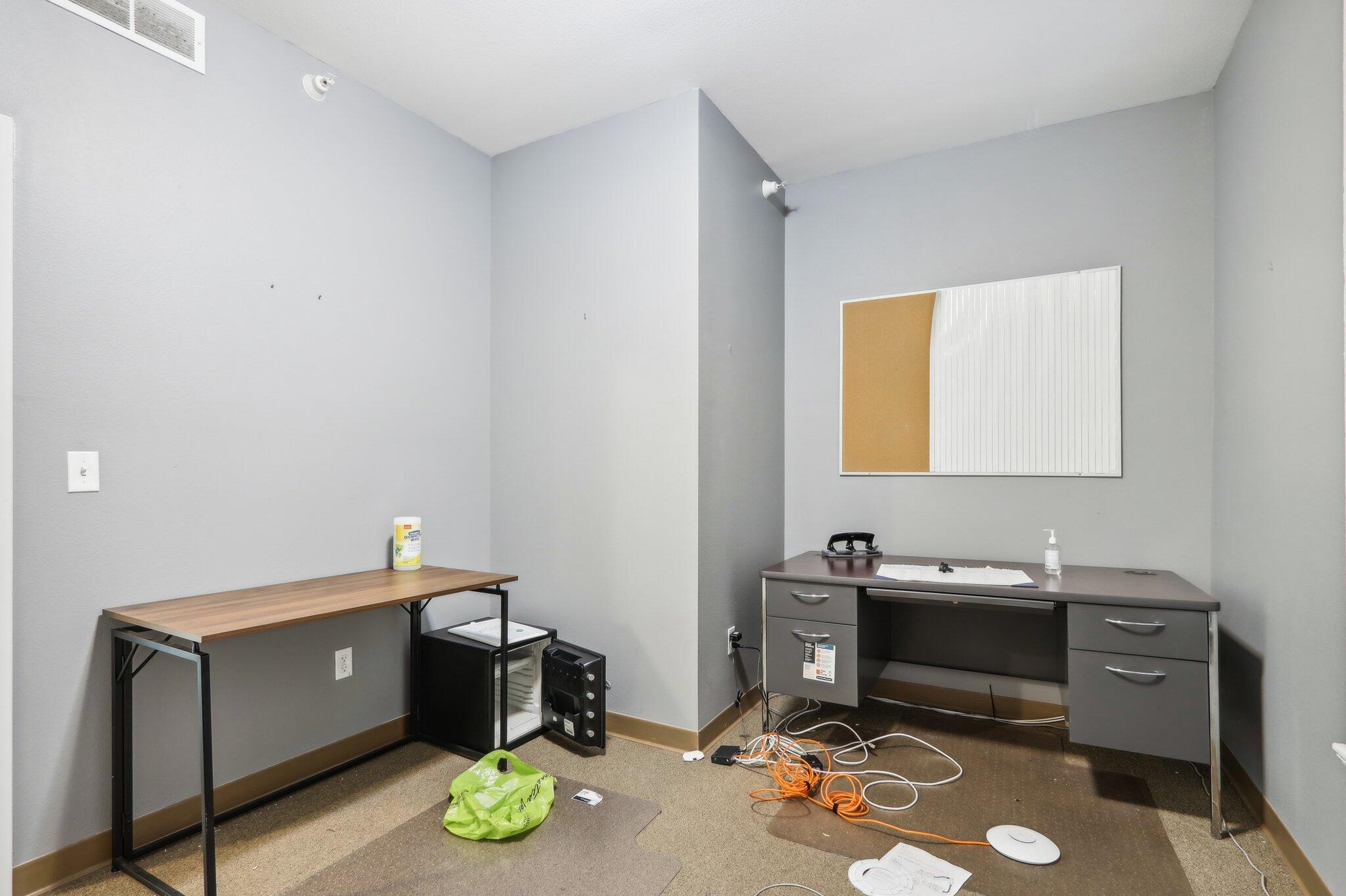 1022 W Madison St Unit: 1024